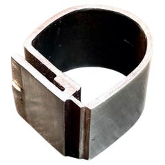 Dina González Mascaró "mid-century building" ring in sterling silver