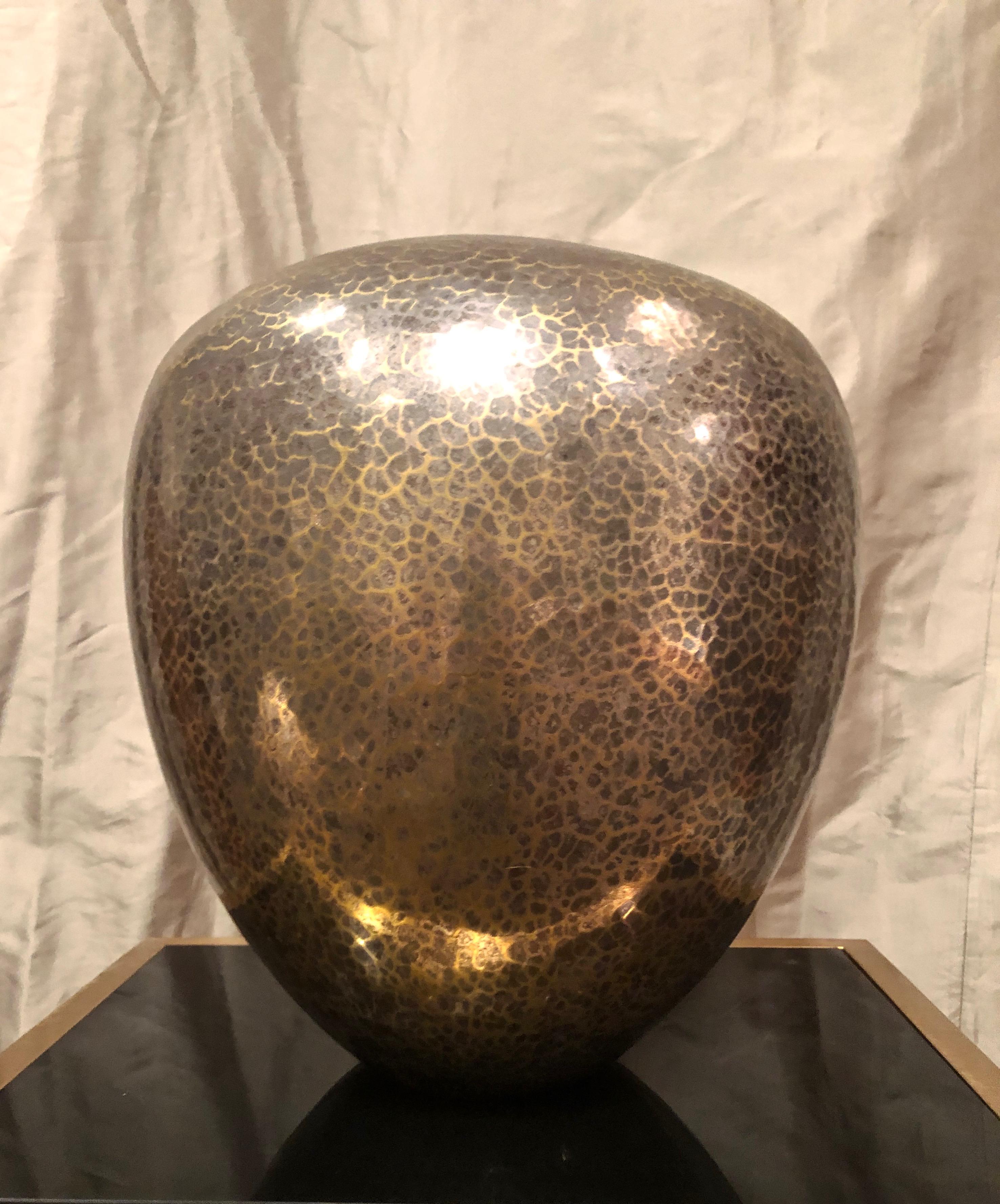Dinanderie-Vase / Übertopf aus gehämmertem Silber und Messing von Christofle, Frankreich im Angebot 3
