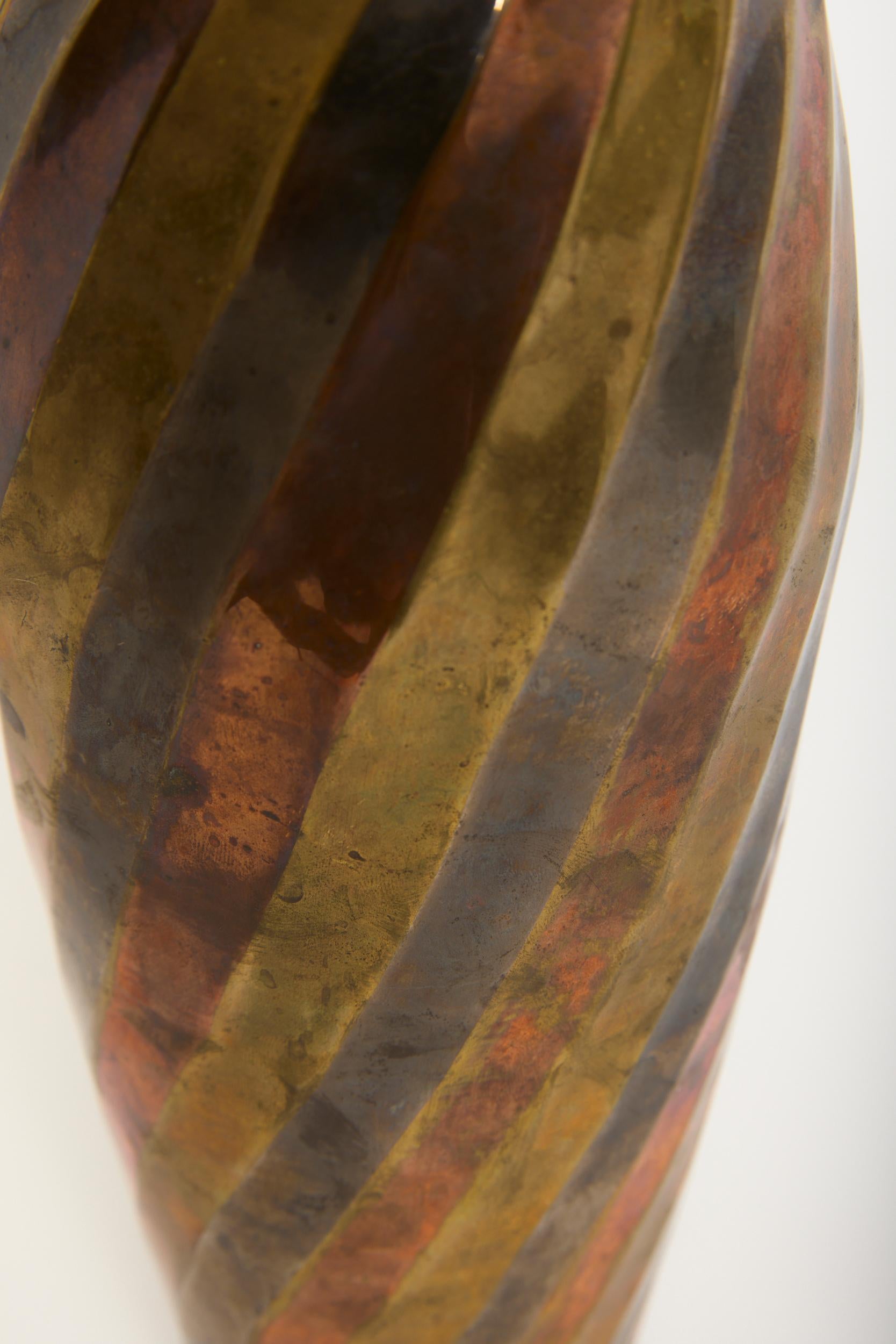 Vase Dinanderie Bon état - En vente à London, GB