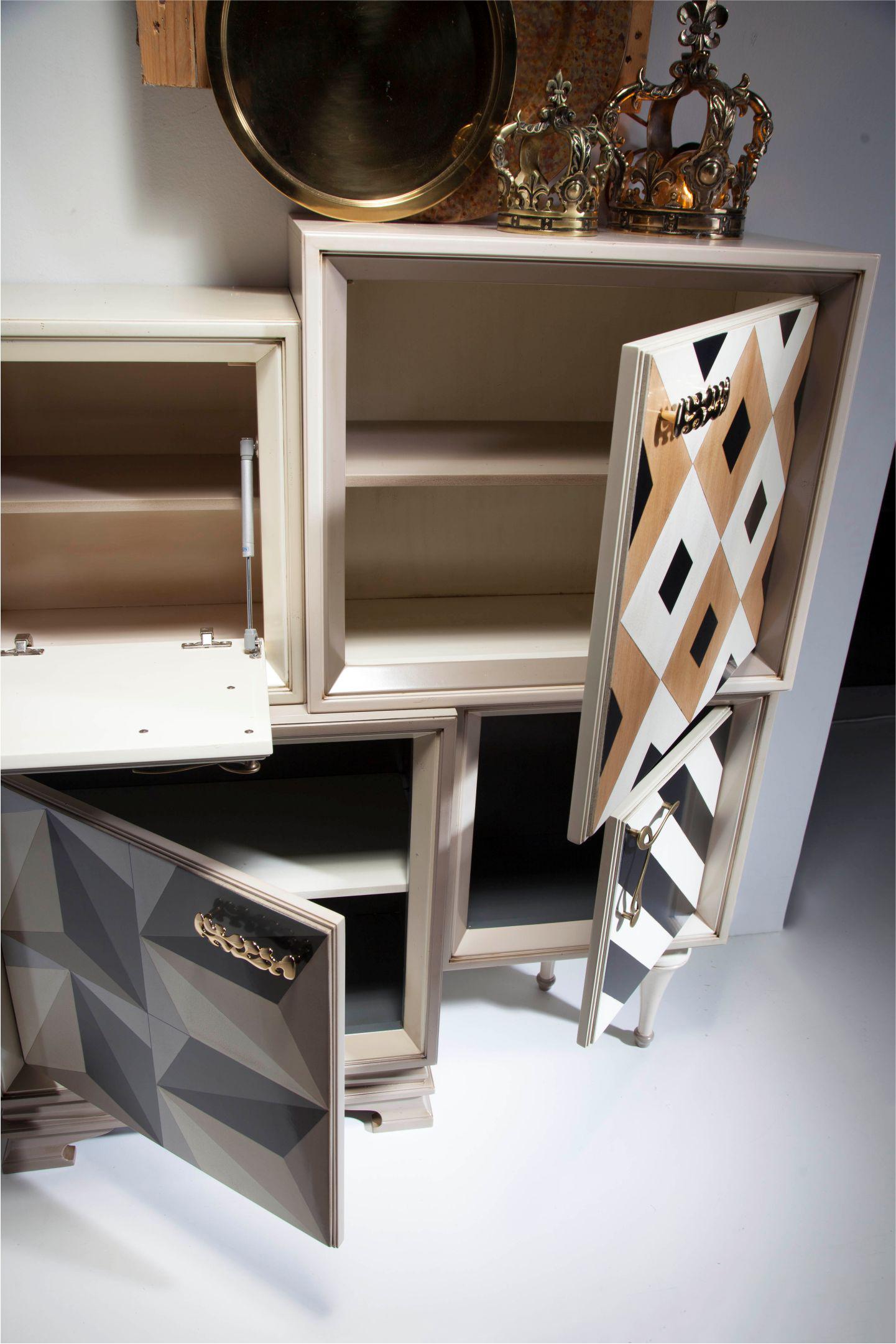 Mueble Bar Dinastía by Lola Glamour Posmoderno en venta