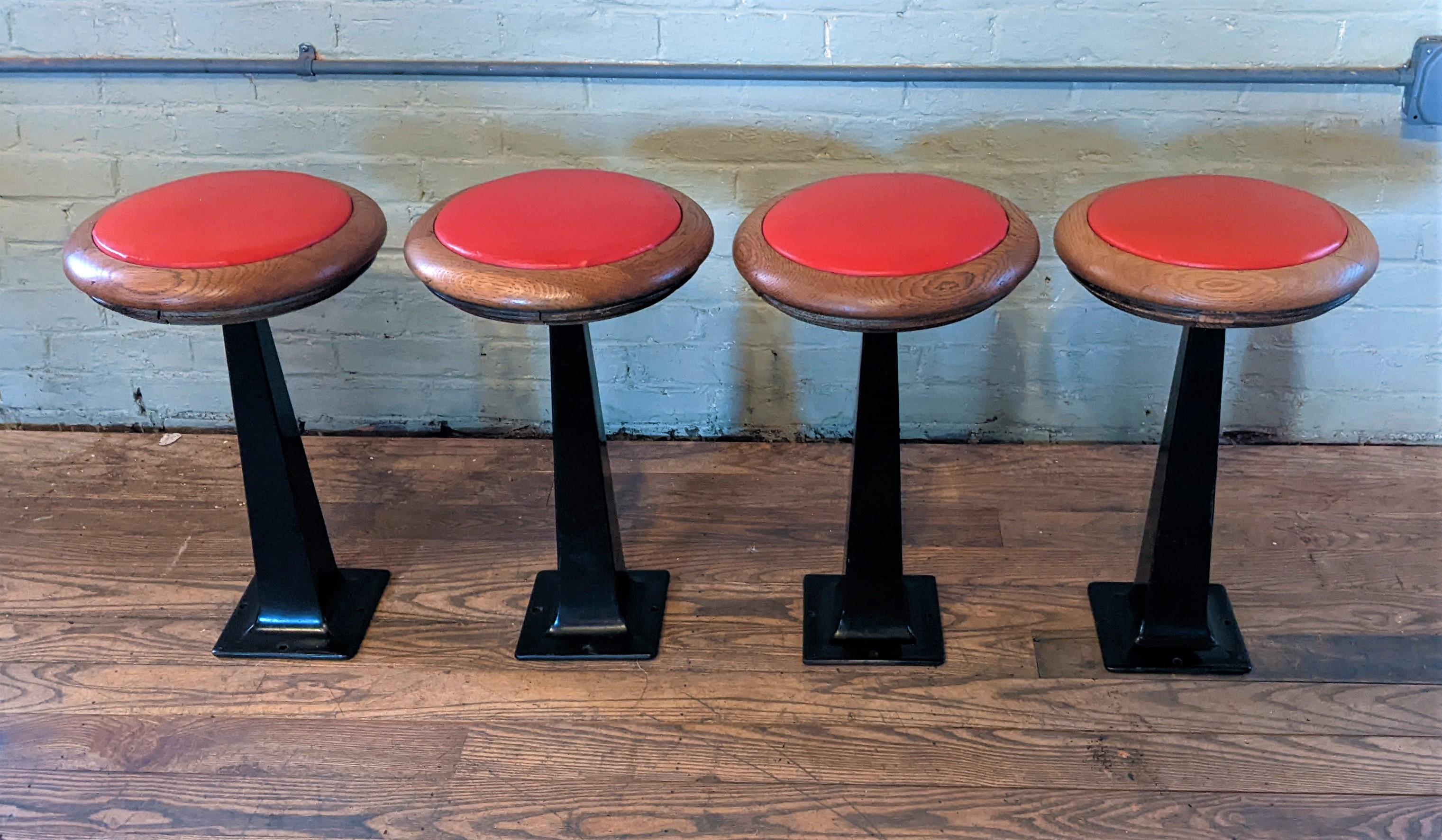 Diner Counter Stools In Good Condition In Oakville, CT