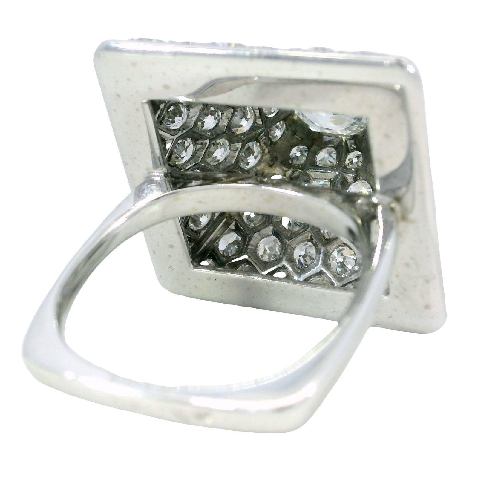 Dinh Van Anello con piramide di diamanti in oro bianco 18 carati ~5.65ctw con documenti in vendita 4