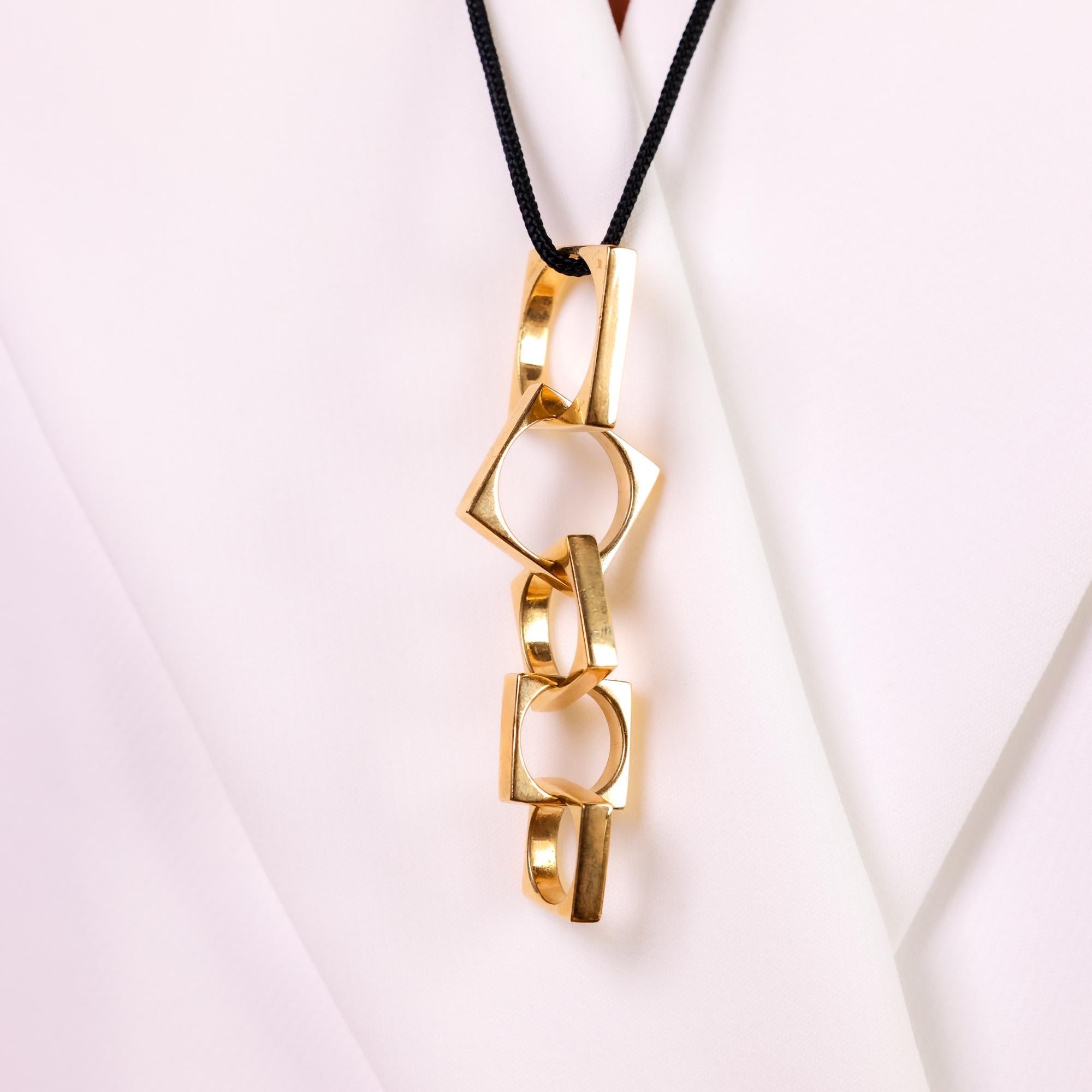 Modern Dinh Van French 18k yellow gold 