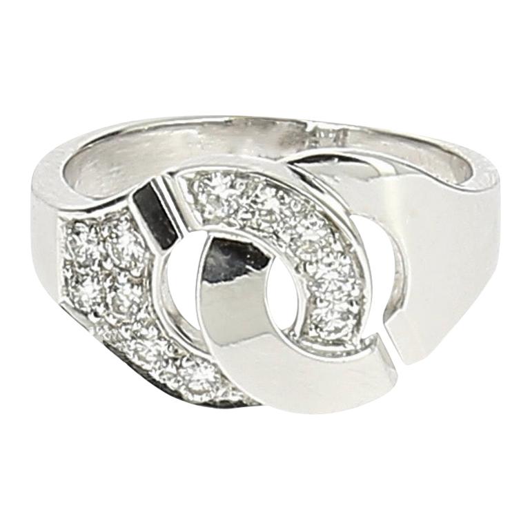 Dinh Van Menottes Ring White Gold and Diamonds