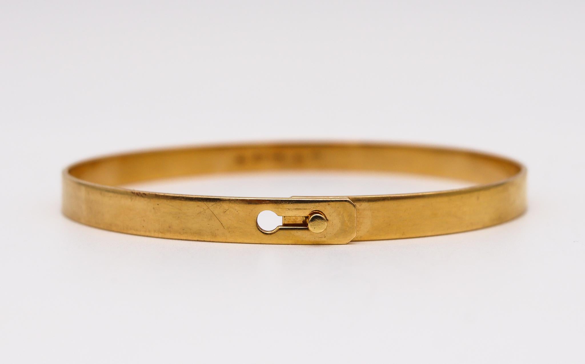 Modernist Dinh Van Paris 1980 Serrure Geometric Bangle Bracelet In 18Kt Yellow Gold