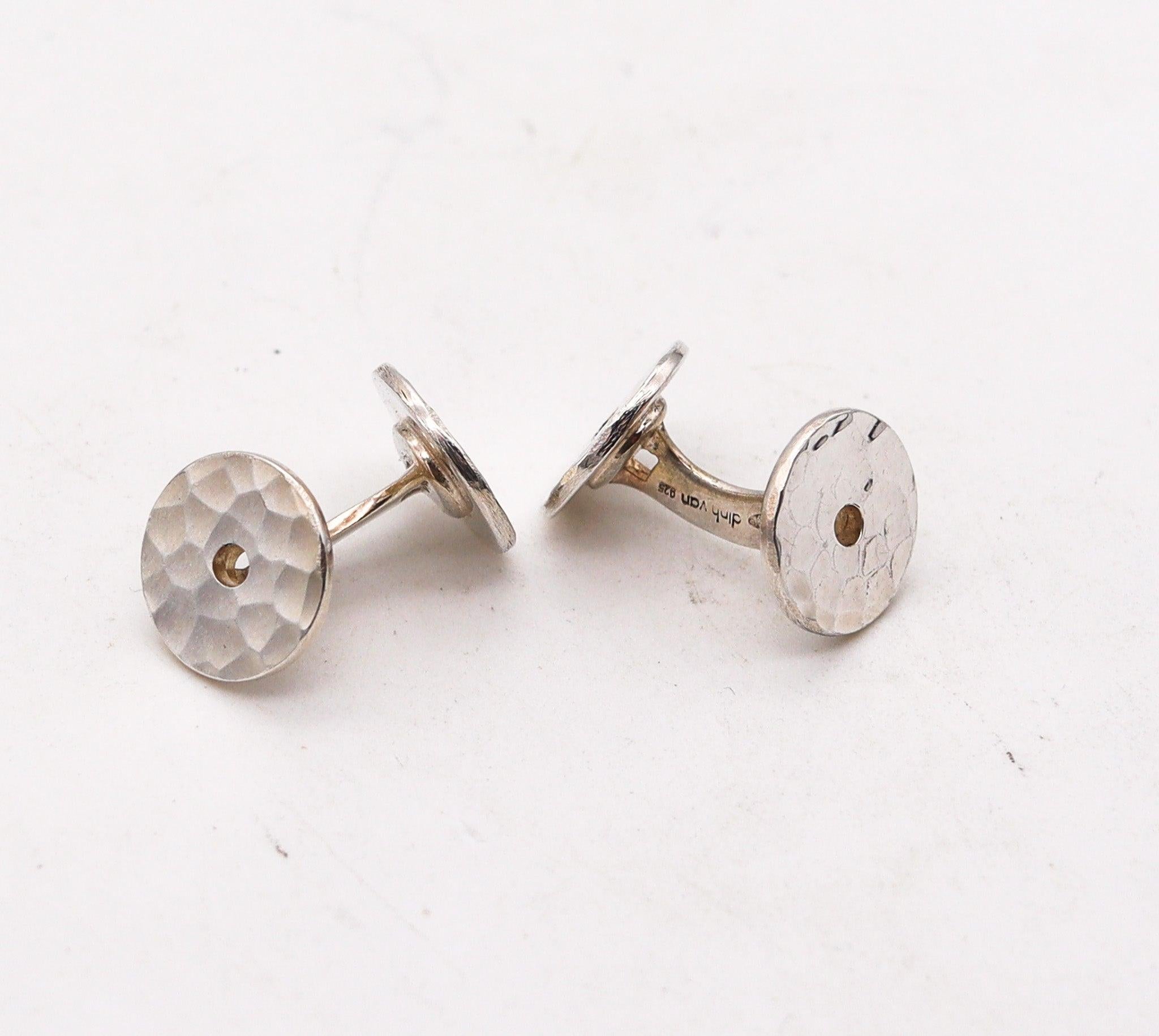 Modernist DINH VAN Paris 1990 Pair Of Round Pi Cufflinks In Solid .925 Sterling Silver For Sale