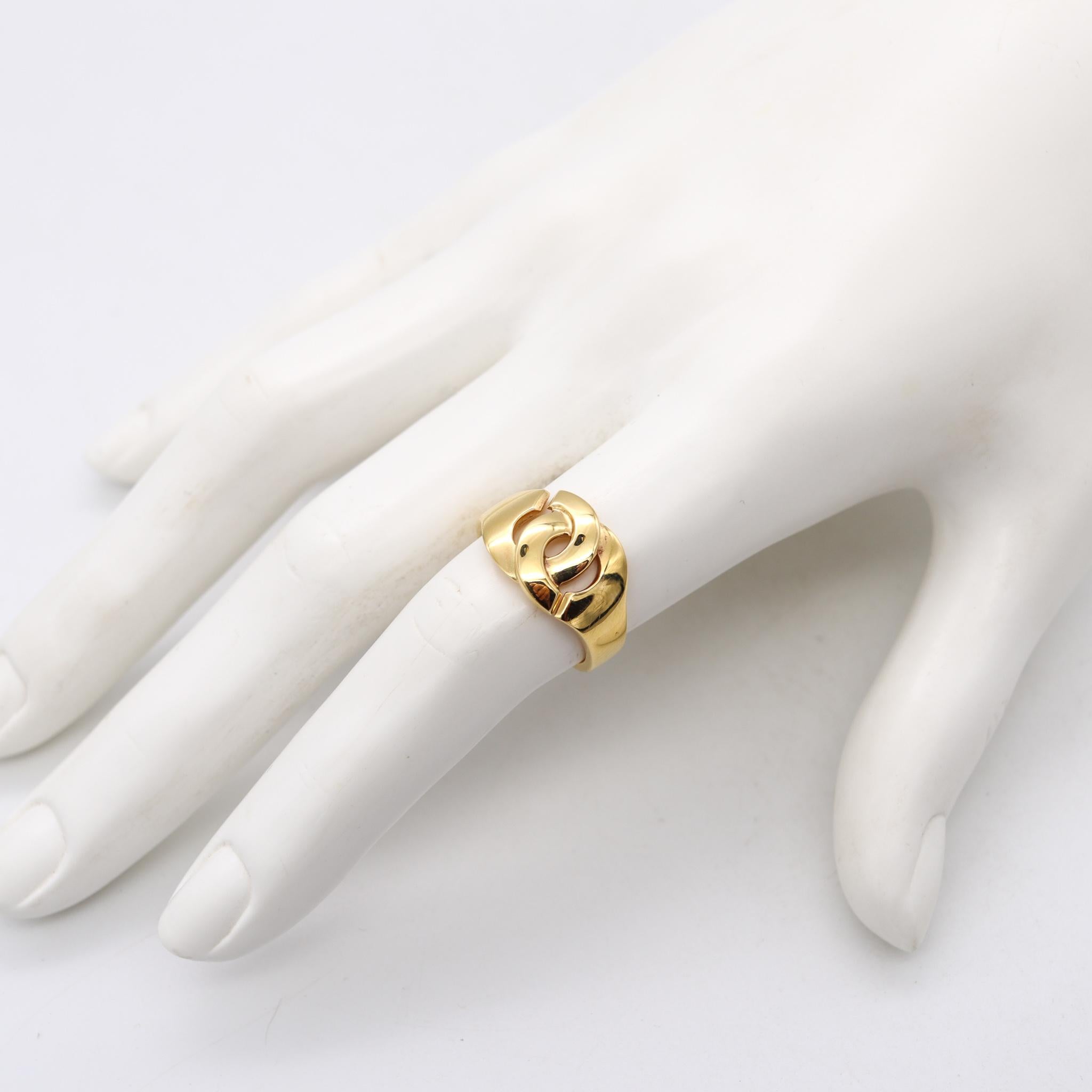Dinh Van Paris Bague classique Menottes vintage en or jaune massif 18 carats en vente 2