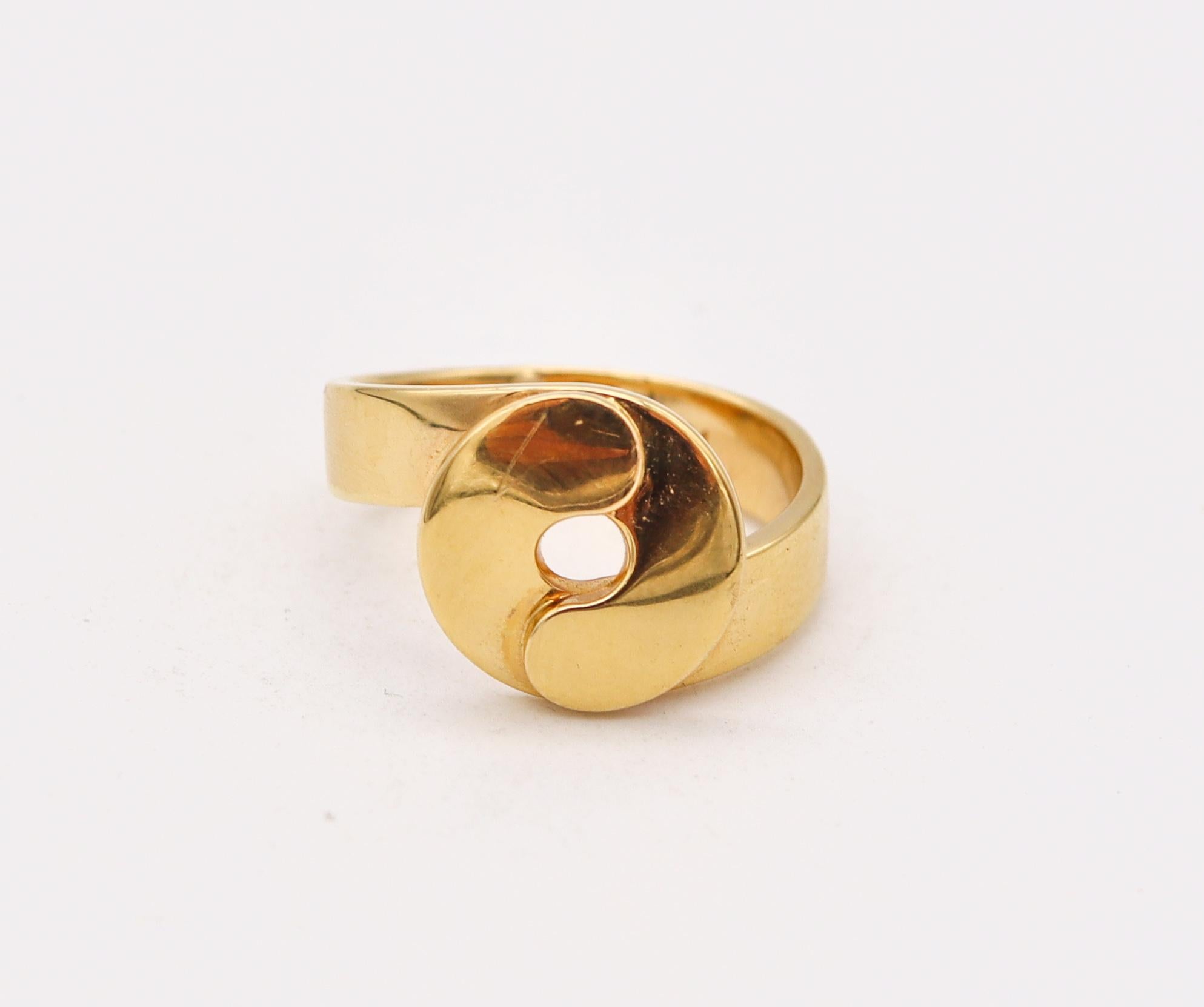 Dinh Van Paris Vintage Klassischer R14 Geometrischer Ring aus massivem 18 Karat Gelbgold (Modernistisch) im Angebot