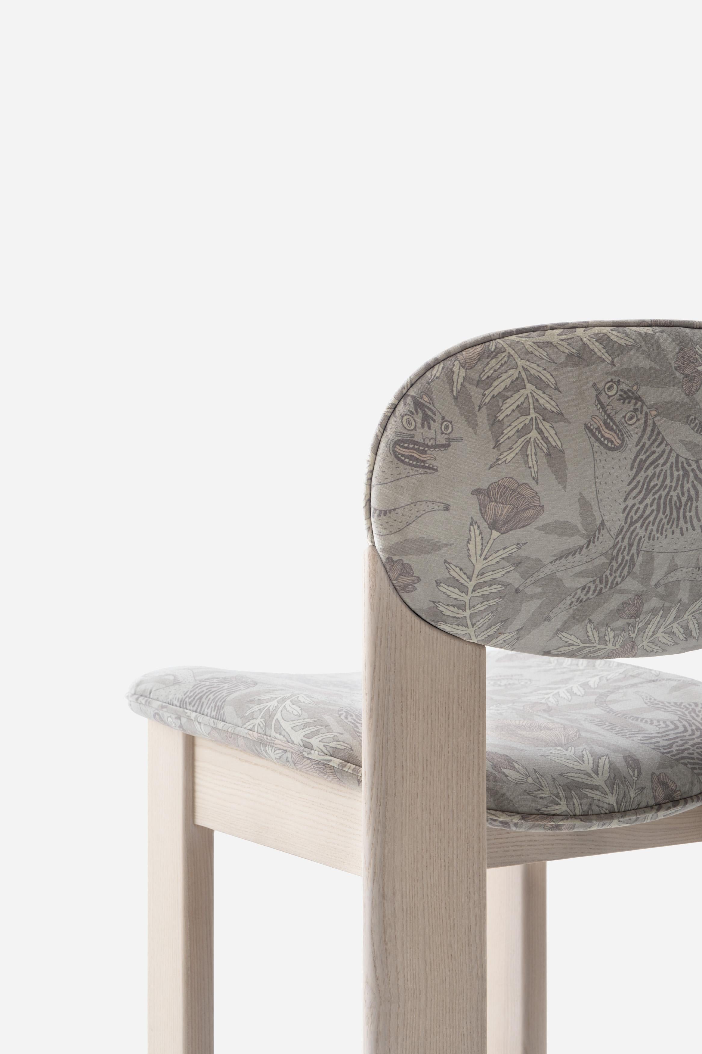 Dining Archipen Chair Artistry Edition in Patience&Gough recycled velvet by Noom (Moderne) im Angebot