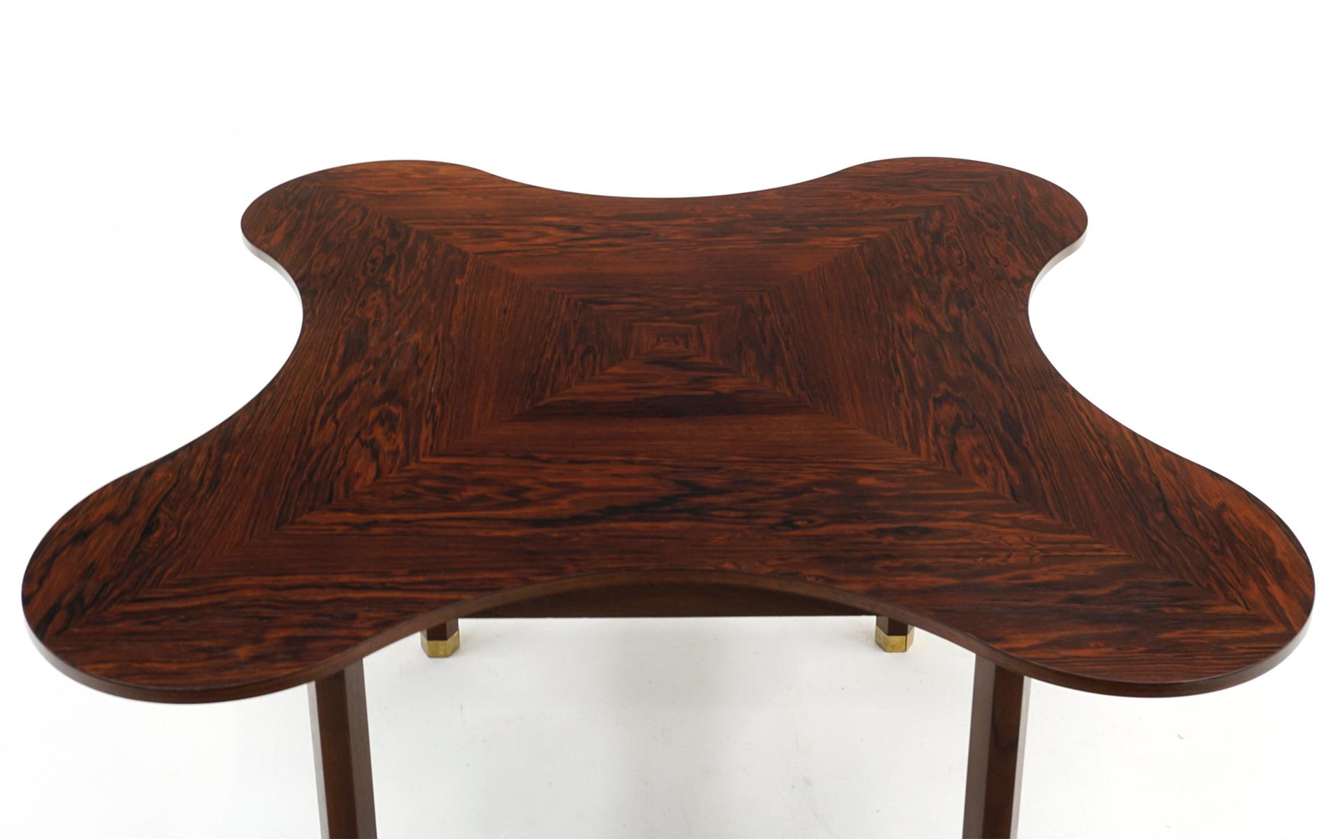 Dining / Center Table in Rosewood by Edward Wormley for Dunbar, Clover Shaped In Good Condition In Kansas City, MO