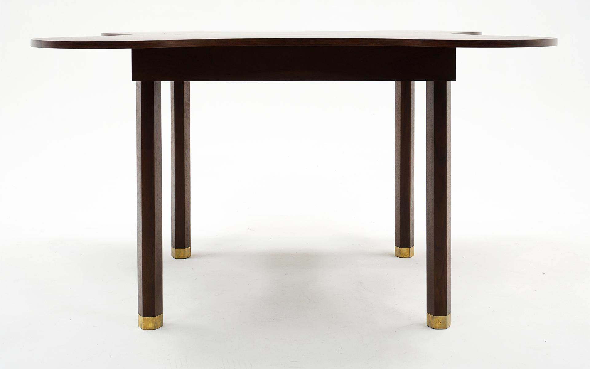 Mid-20th Century Dining / Center Table in Rosewood by Edward Wormley for Dunbar, Clover Shaped