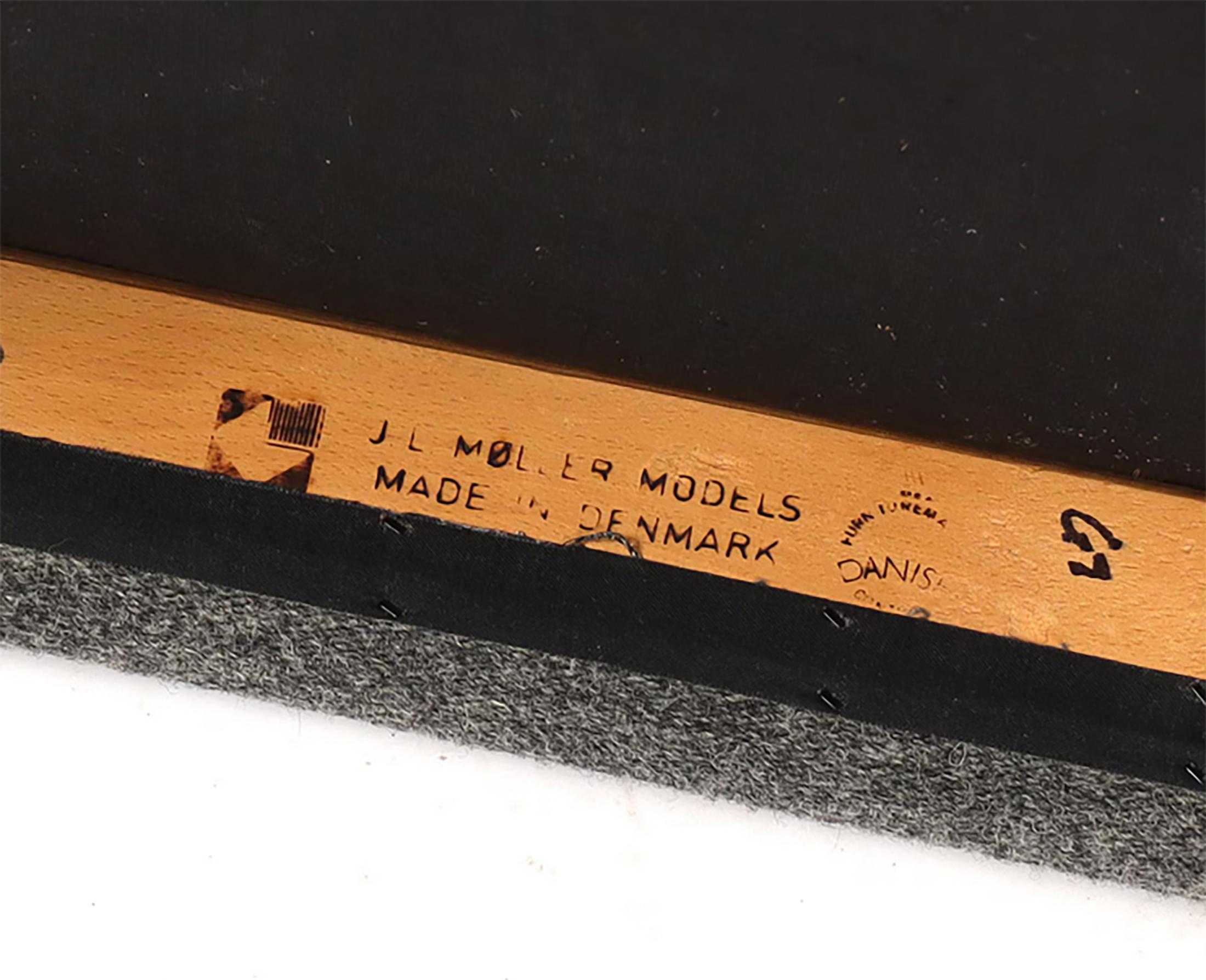Chaise de salle à manger de Niels Otto Møller Modèle 71 en vente 4
