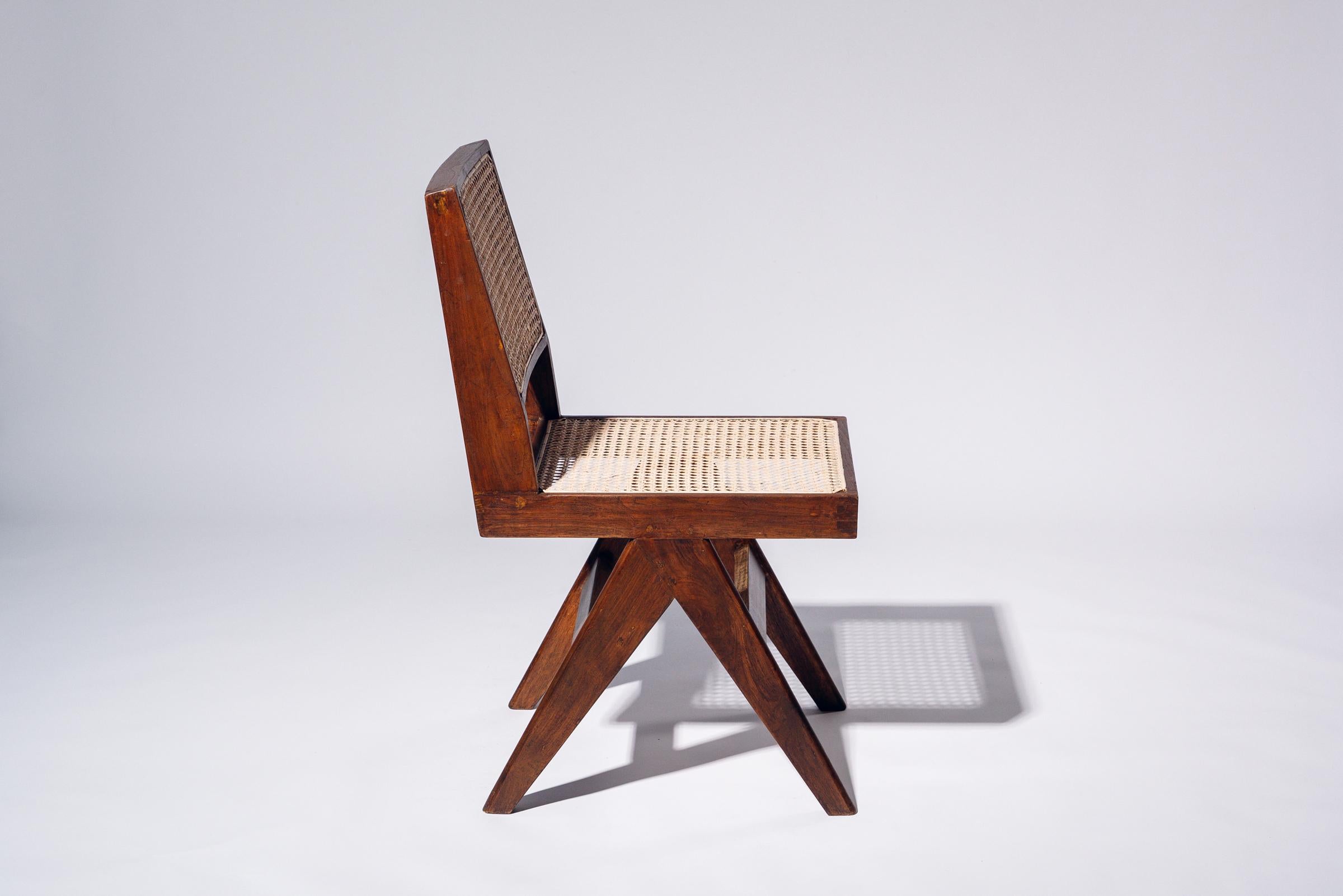 Sedia da pranzo di Pierre Jeanneret per Chandigarh, India, circa 1958-59 In condizioni buone in vendita a Tokyo, JP
