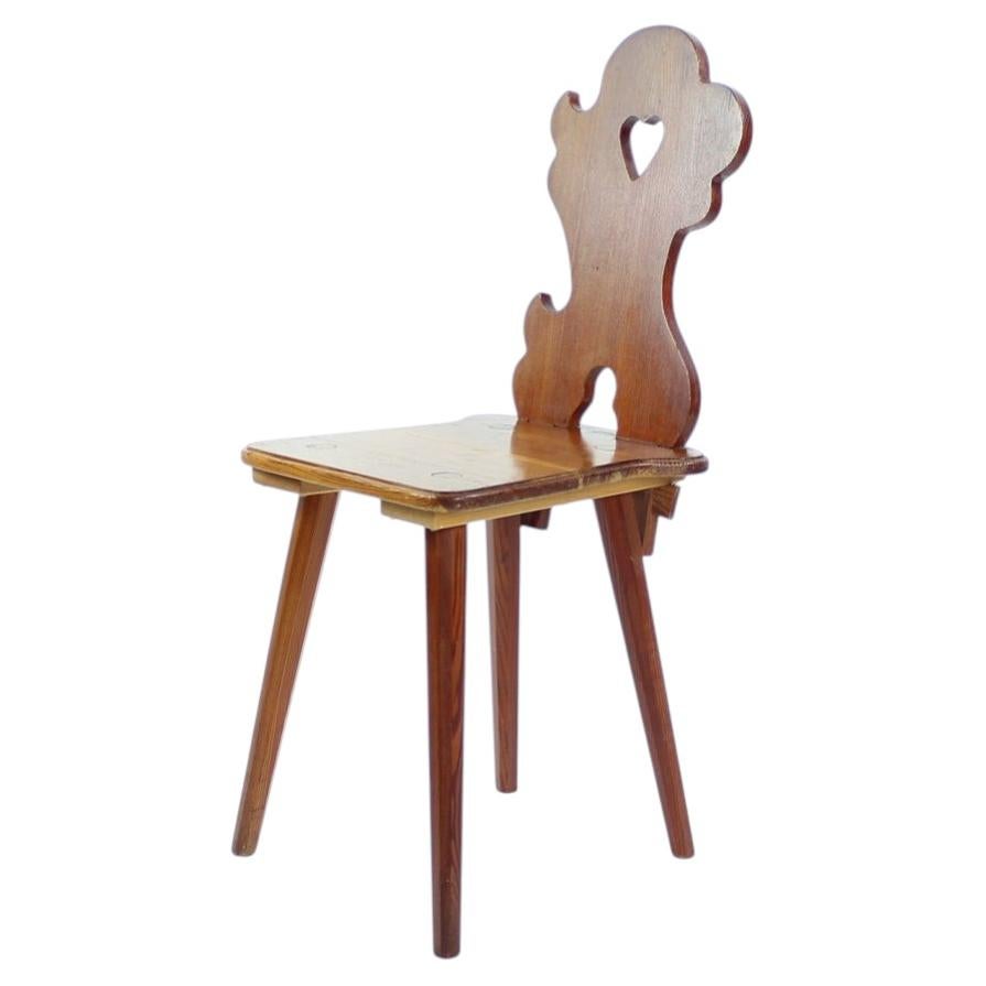 Silla de comedor de estilo tradicional, Checoslovaquia, 1973