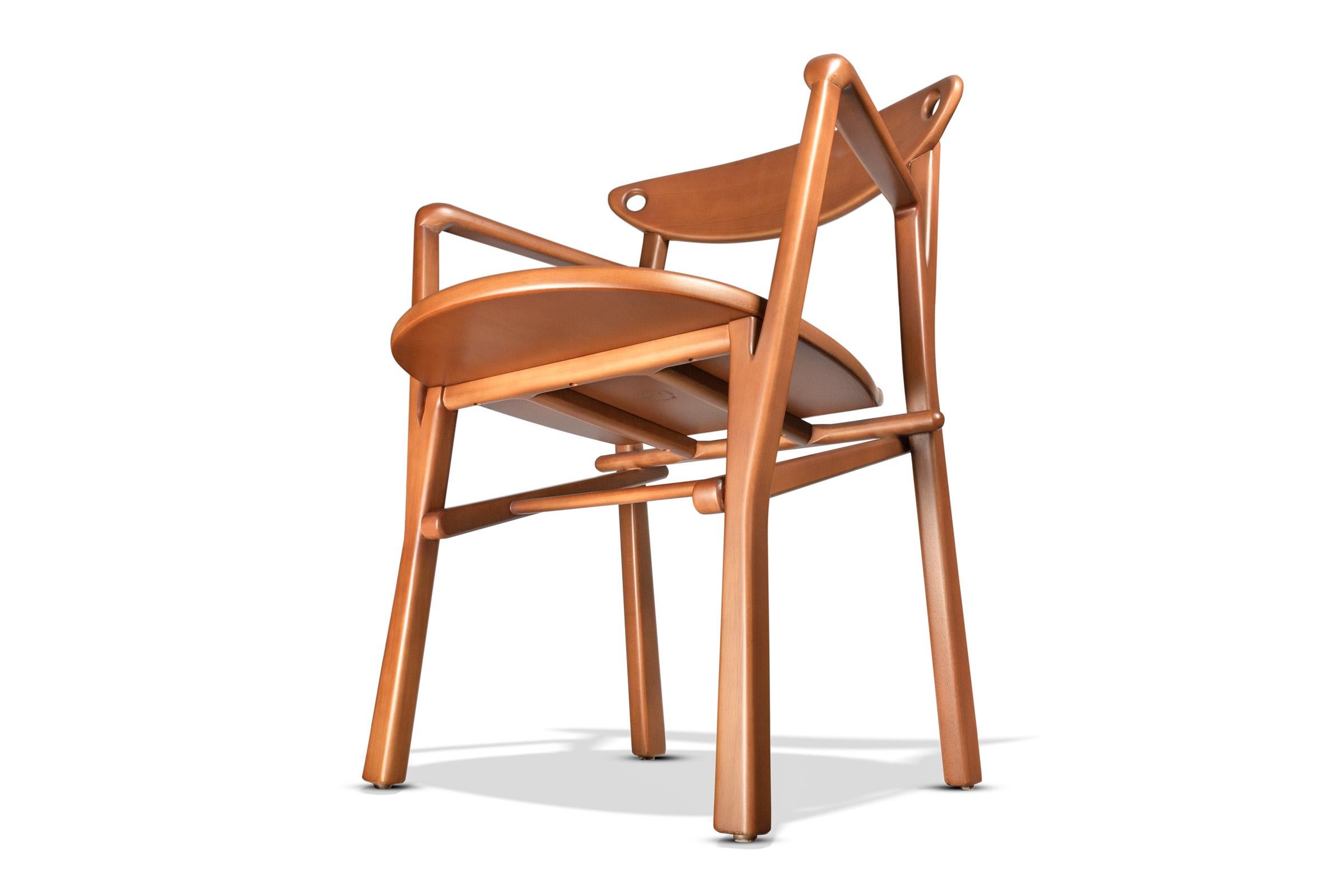 Chaise de salle à manger Laje en bois de finition brun clair en vente 1