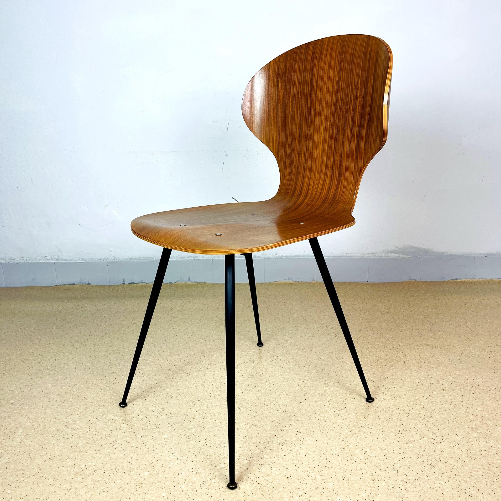 Italian Dining chair Lulli by Carlo Ratti for ILC Lissone Italy 70s Set of 2 For Sale