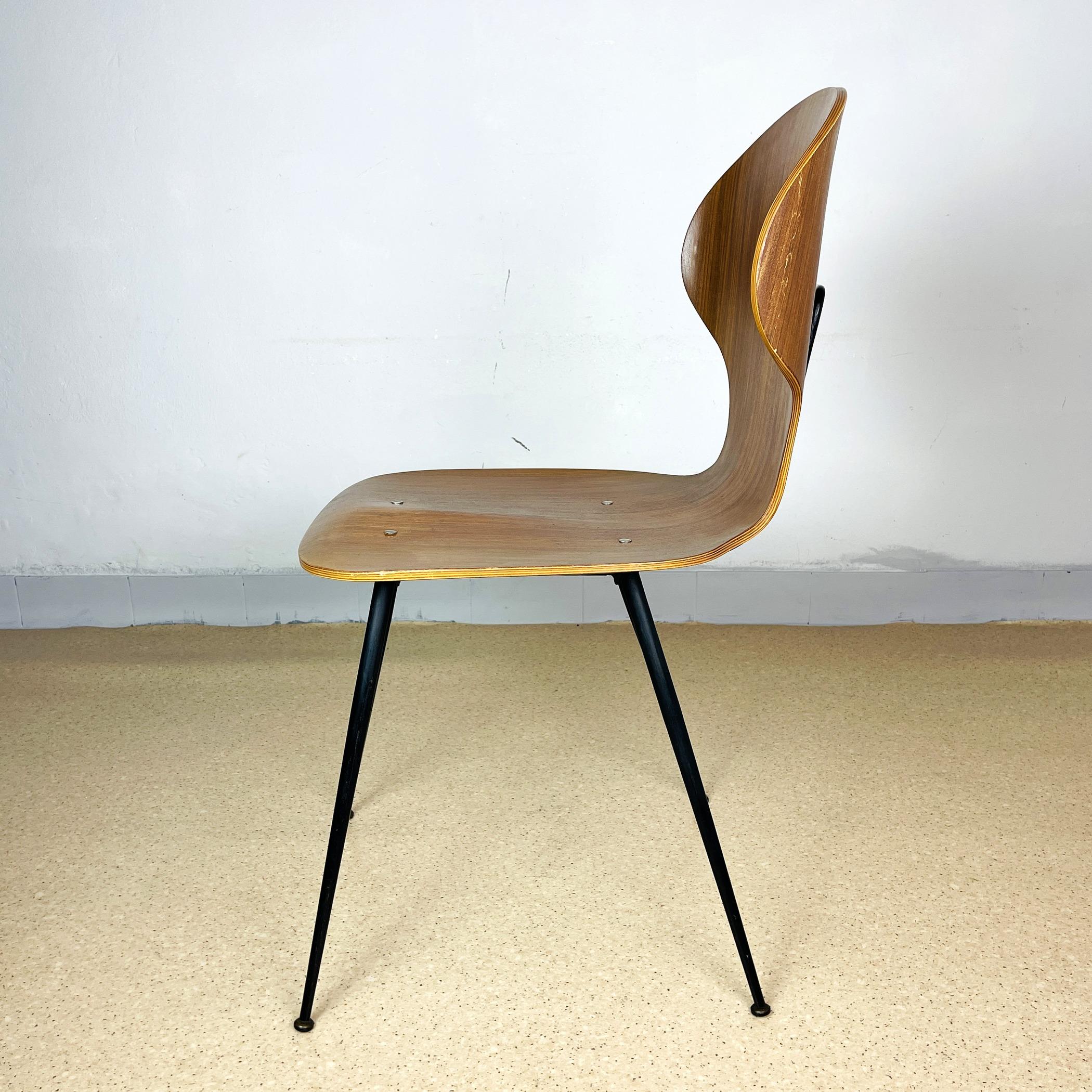 20th Century Dining chair Lulli by Carlo Ratti for ILC Lissone Italy 70s Set of 2 For Sale