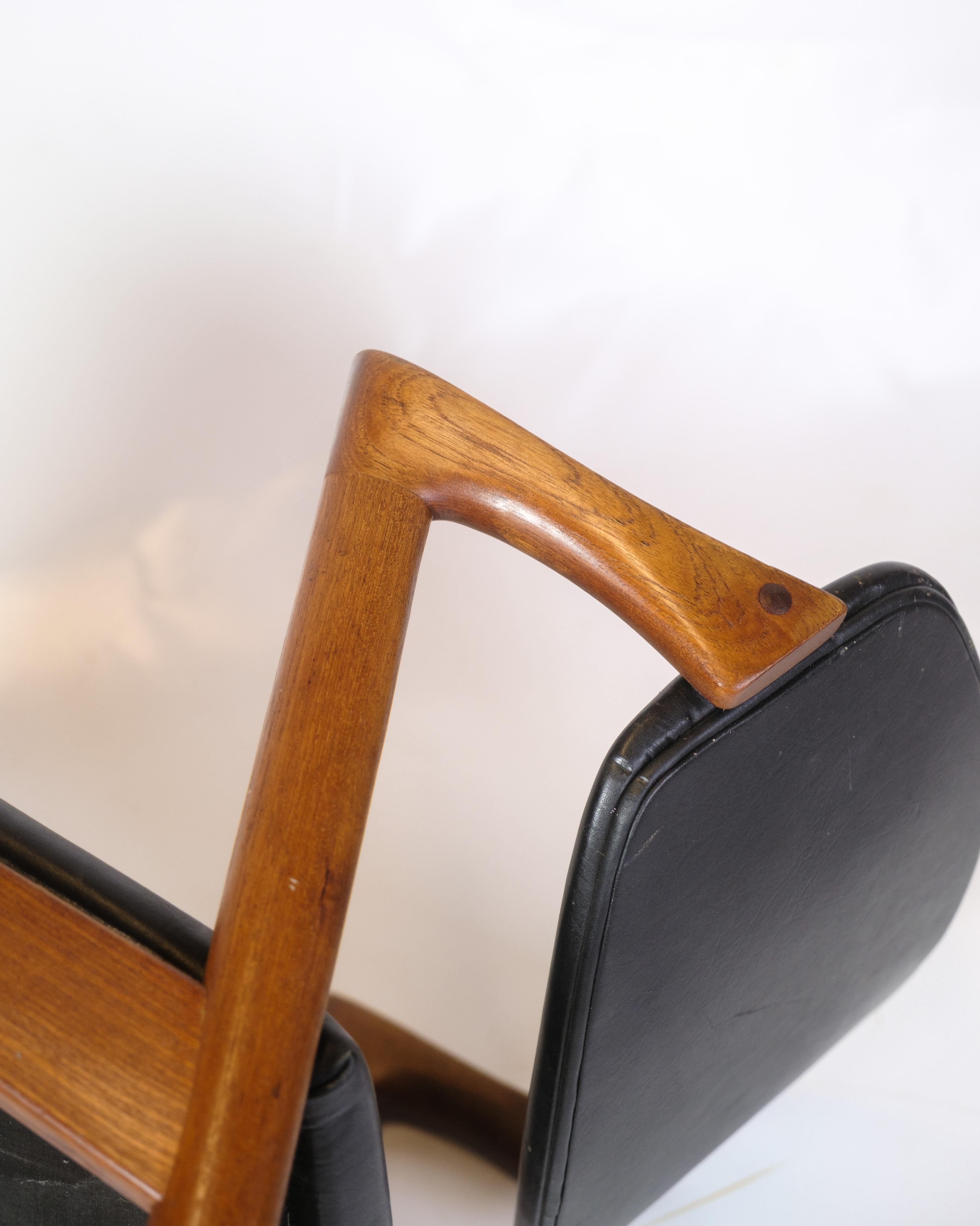 Pelle Sedia da pranzo modello 42 in teak e pelle nera di Kai Kristiansen degli anni '60 in vendita