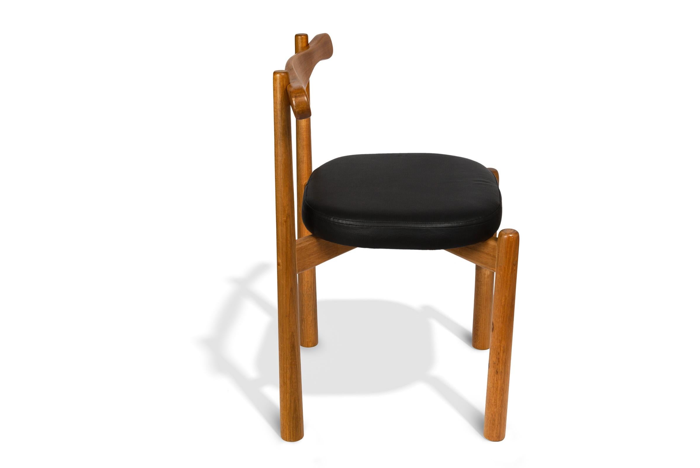 Dining Chair Uçá Light Brown Wood (fabric ref : F07) In New Condition For Sale In São Paulo, BR