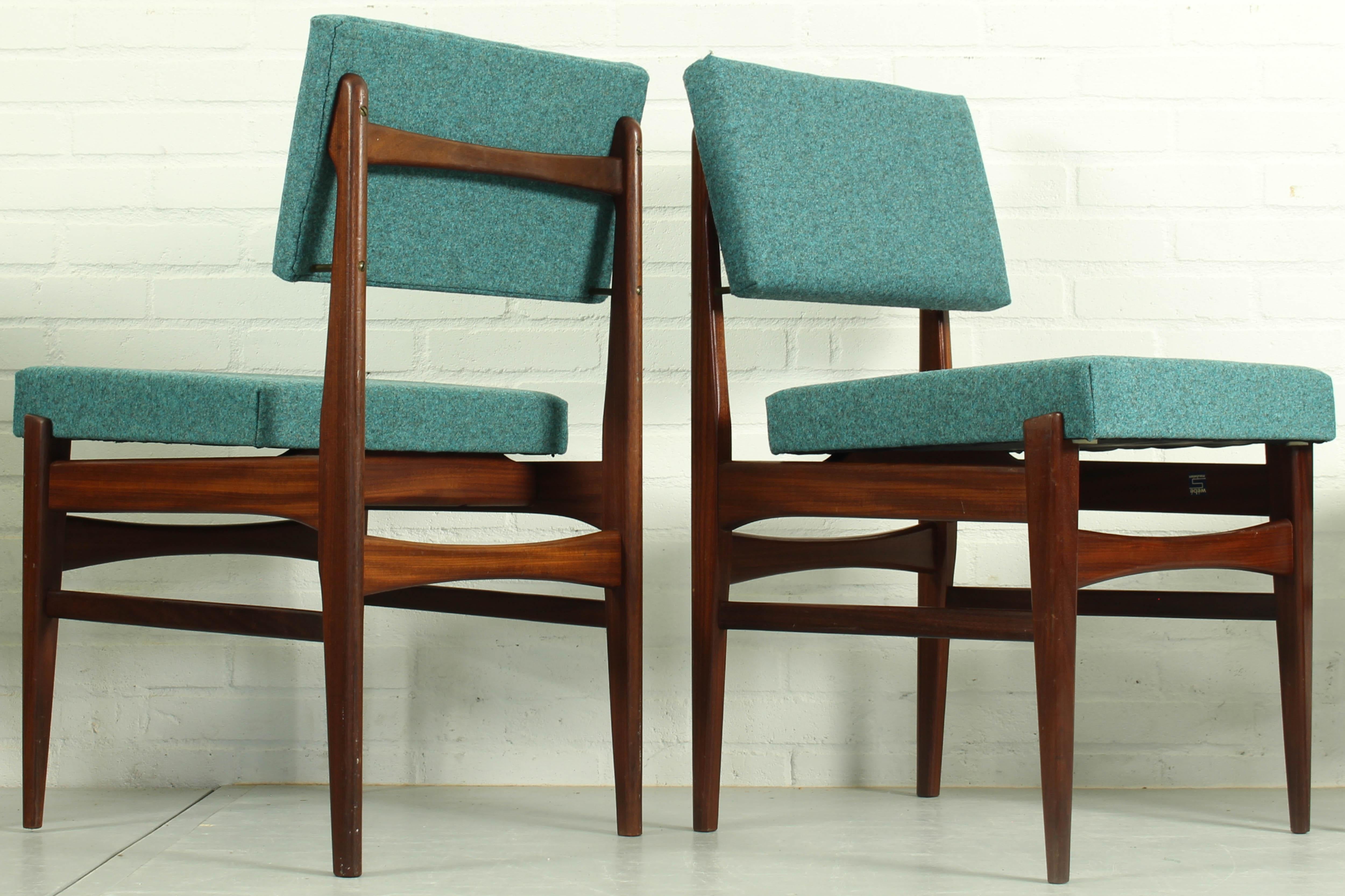 Dining chairs and Dining Table by Louis van Teeffelen for Wébé, The Netherlands  For Sale 3