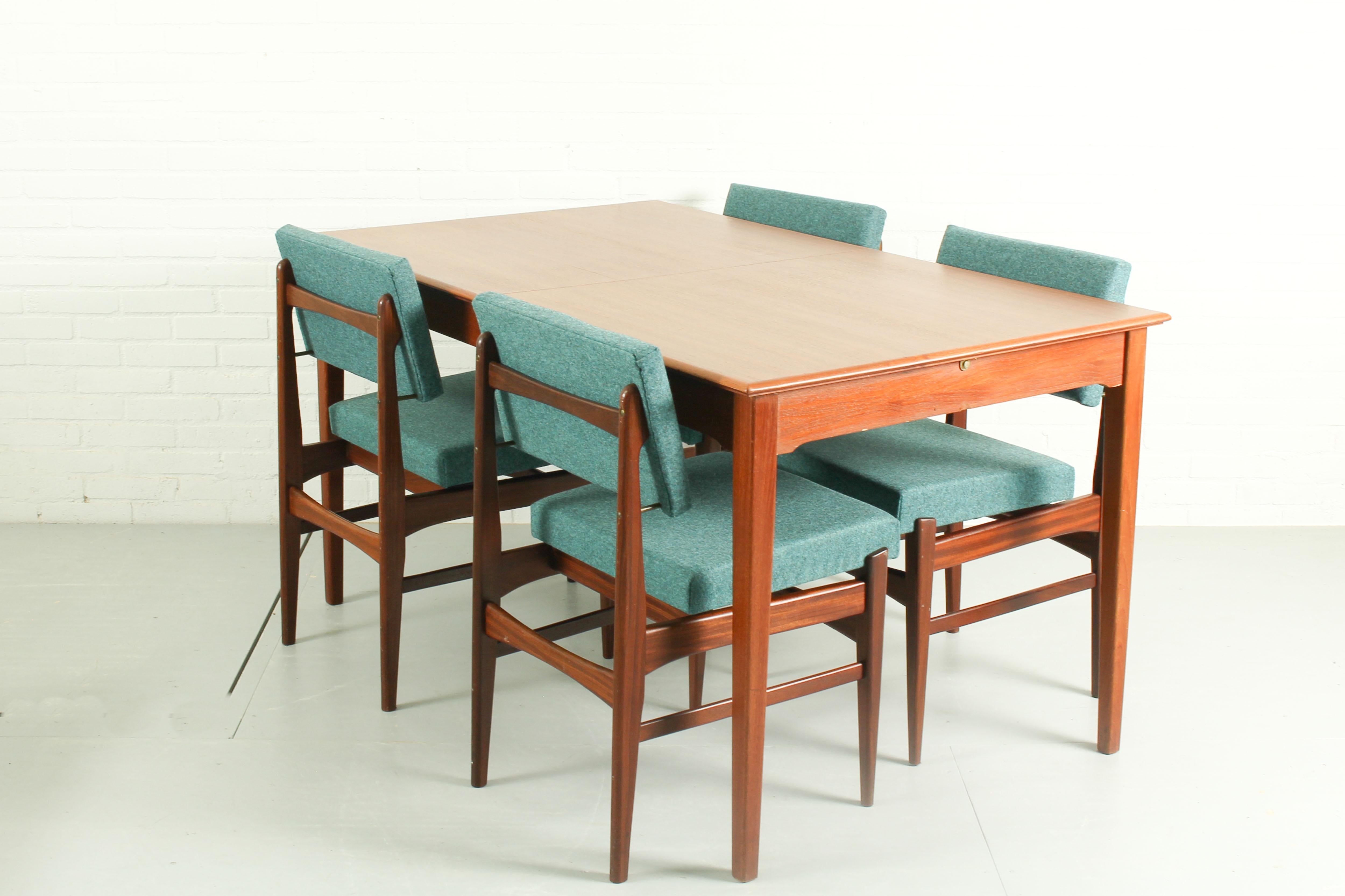 Dining chairs and Dining Table by Louis van Teeffelen for Wébé, The Netherlands  For Sale 13