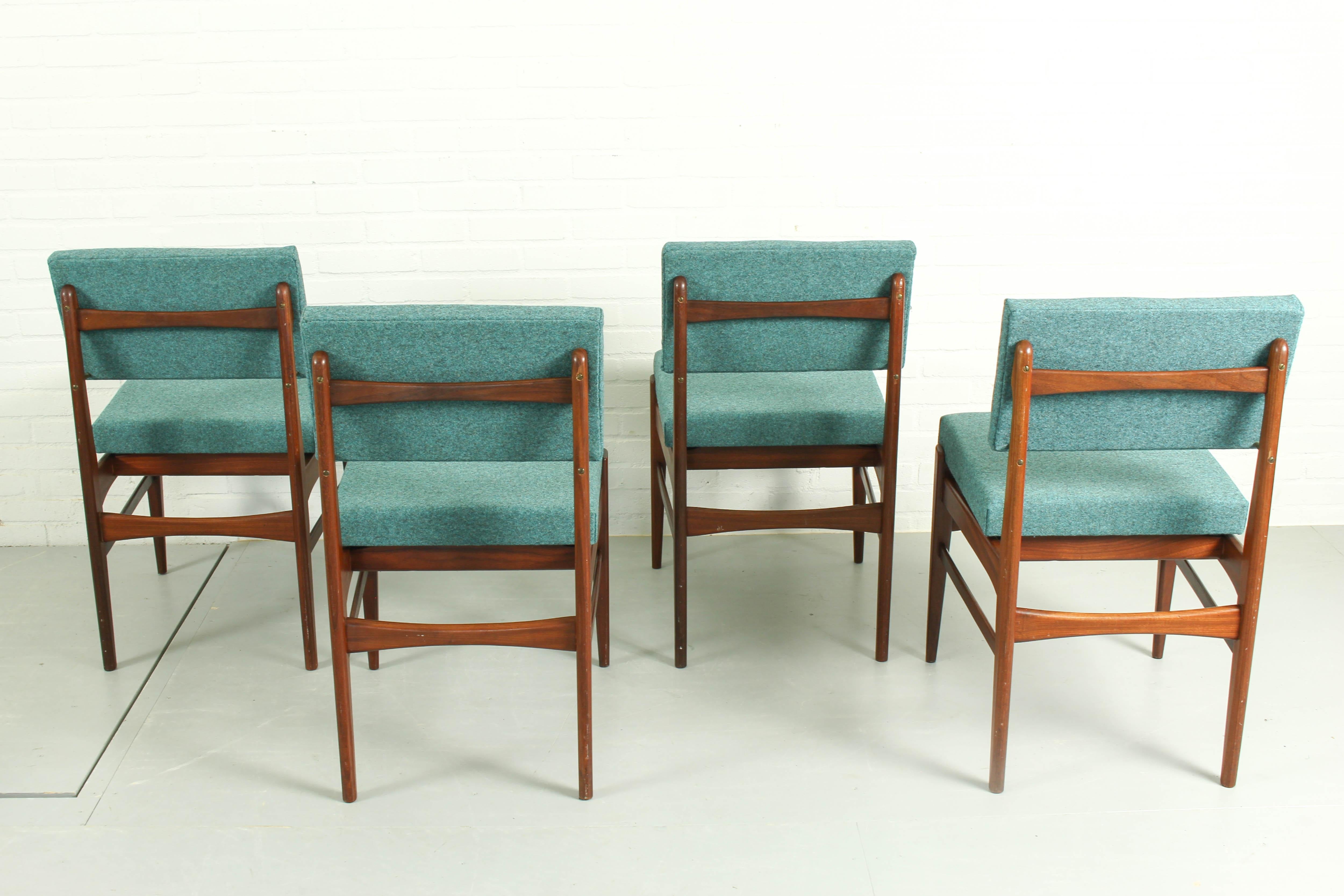 Dutch Dining chairs and Dining Table by Louis van Teeffelen for Wébé, The Netherlands  For Sale