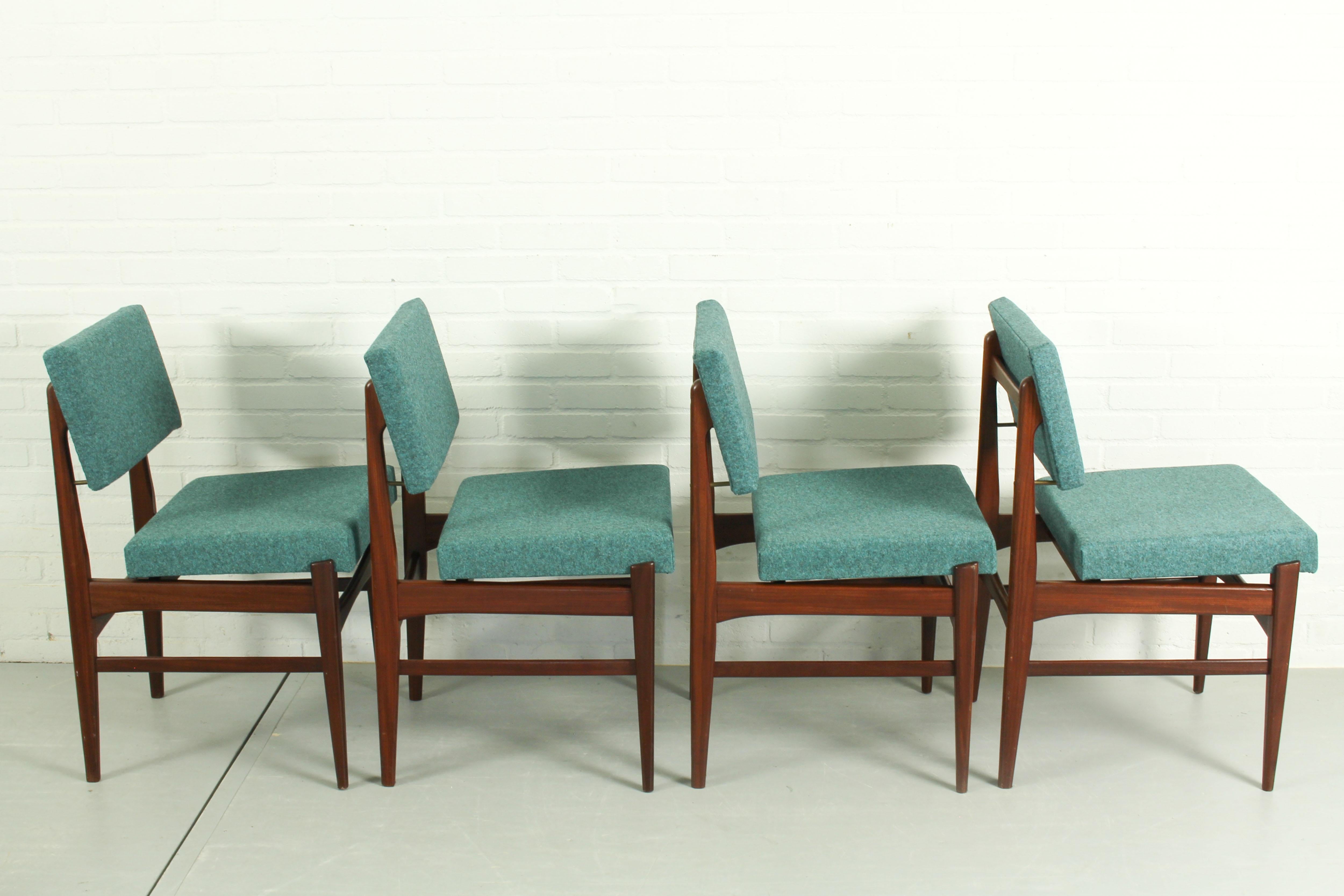 20th Century Dining chairs and Dining Table by Louis van Teeffelen for Wébé, The Netherlands  For Sale