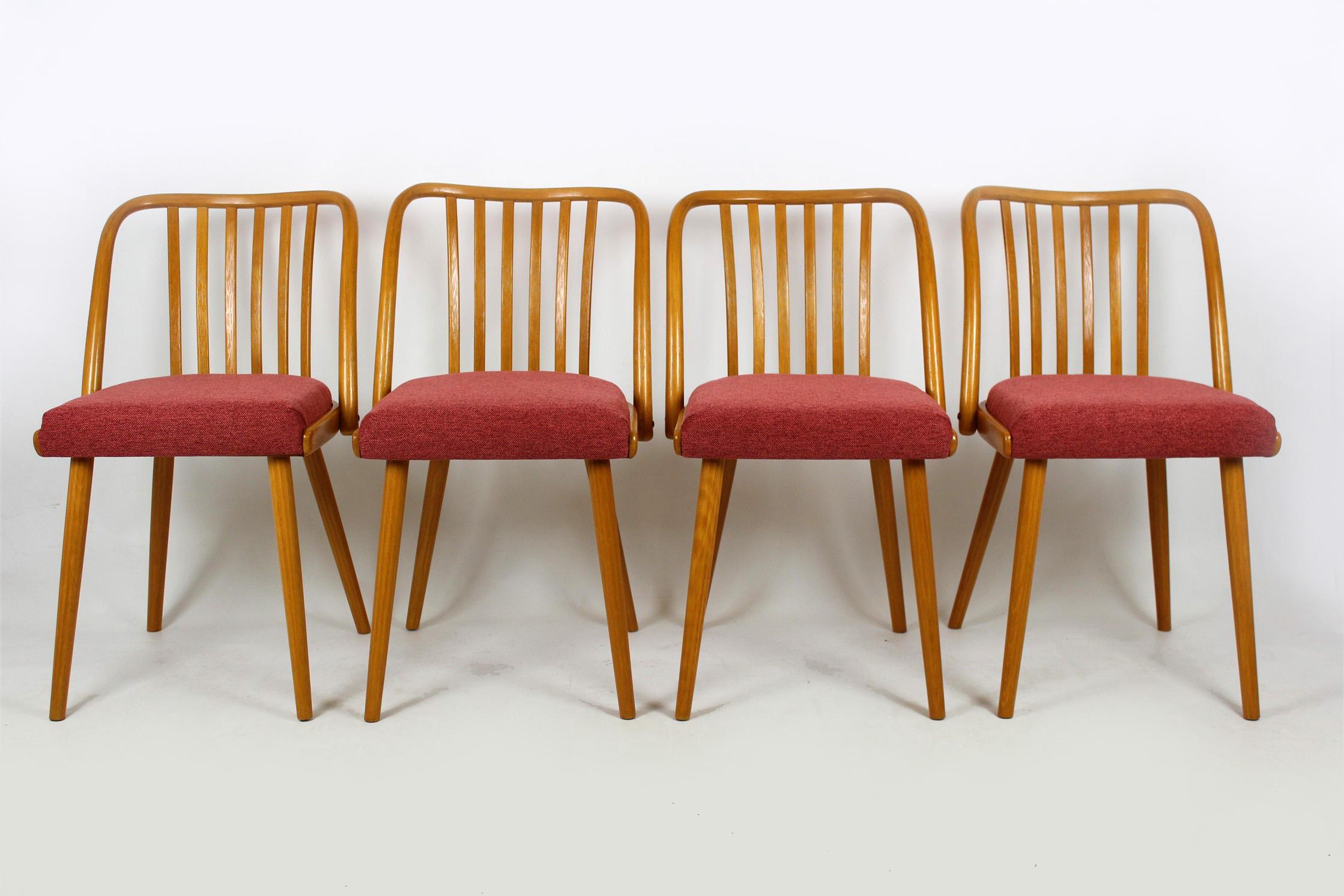 Set of four chairs designed by Antonin Suman, circa 1960 and produced in former Czechoslovakia.
Made of lacquered beech bentwood, seats upholstered with new dirt/abrasion resistant fabric upholstery.