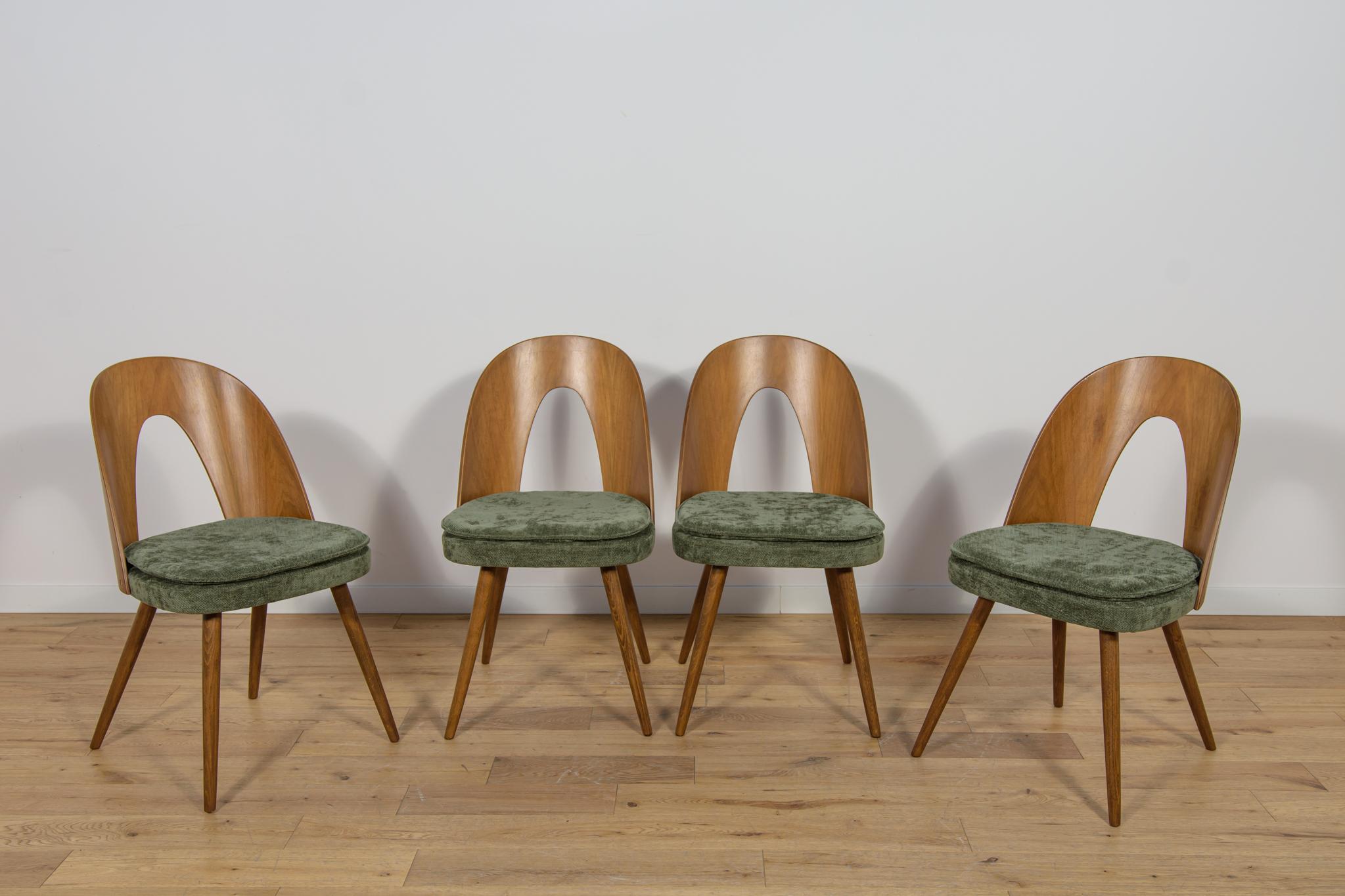 Sillas de comedor de Antonín Šuman para Tatra, Años 60, Juego de 4 Checo en venta