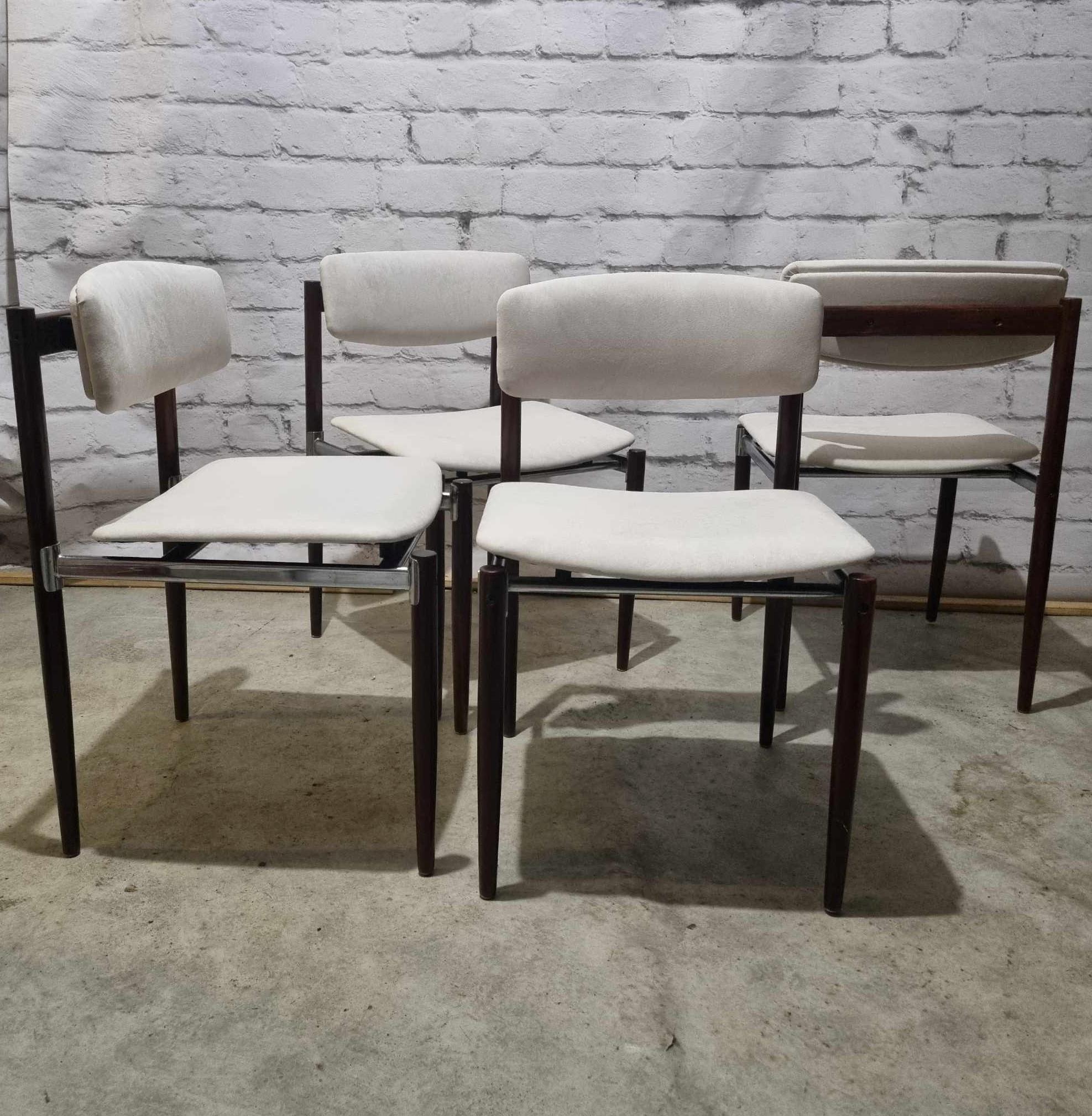 Dining chairs by C. Denekamp for Thereca, set of 4, 1960’s For Sale 1
