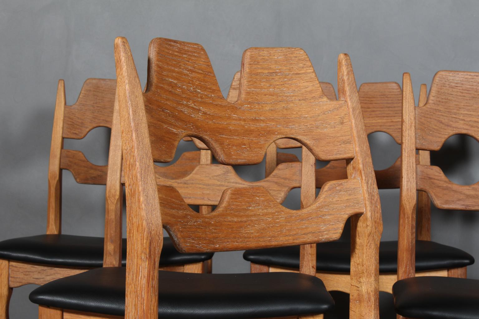 Dining Chairs by Henning Kjærnulf In Good Condition In Esbjerg, DK