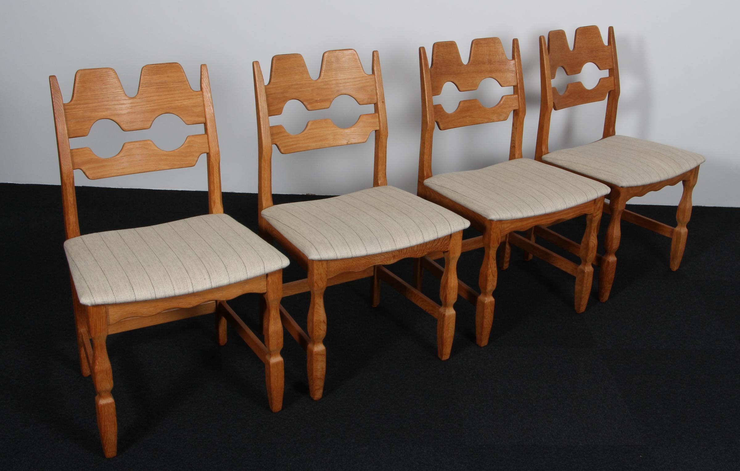 Sillas de comedor de Henning Kjærnulf, Modelo Razoblade, Dinamarca Años 70, Roble Escandinavo moderno en venta