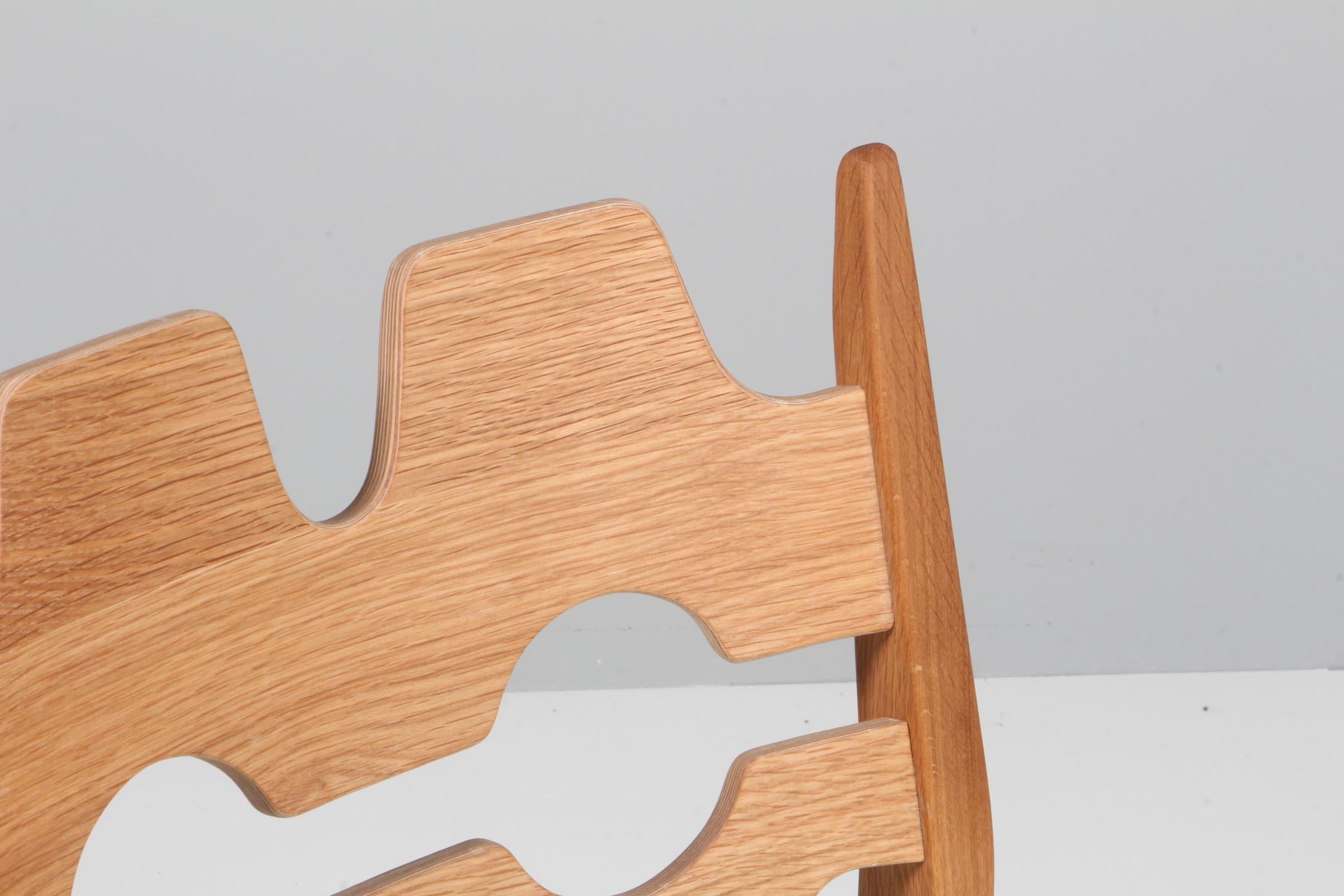 XXI secolo e contemporaneo Sedie da pranzo di Henning Kjærnulf, modello Razorblade, Danimarca, Oak. in vendita