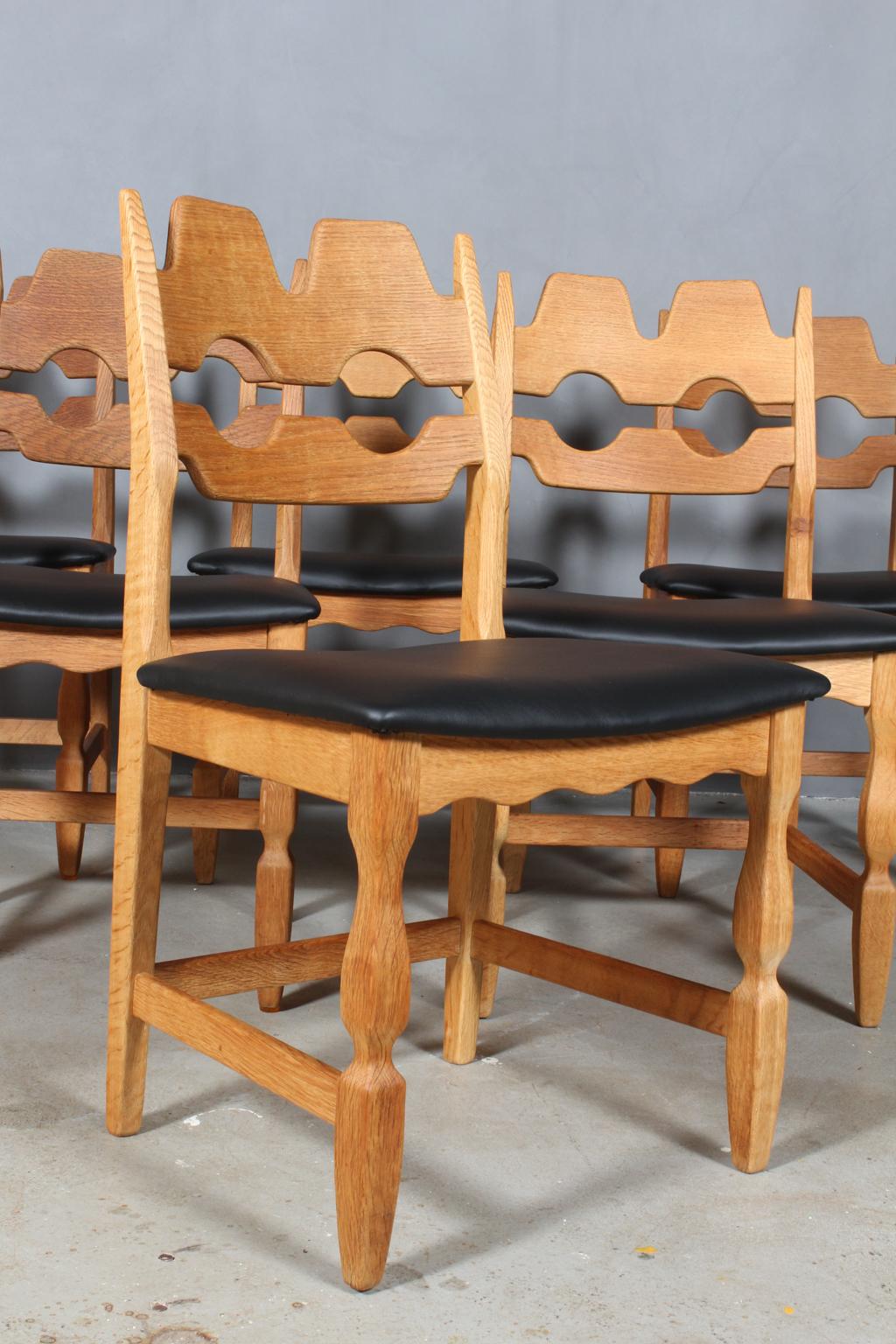 Dining Chairs by Henning Kjærnulf In Good Condition In Esbjerg, DK