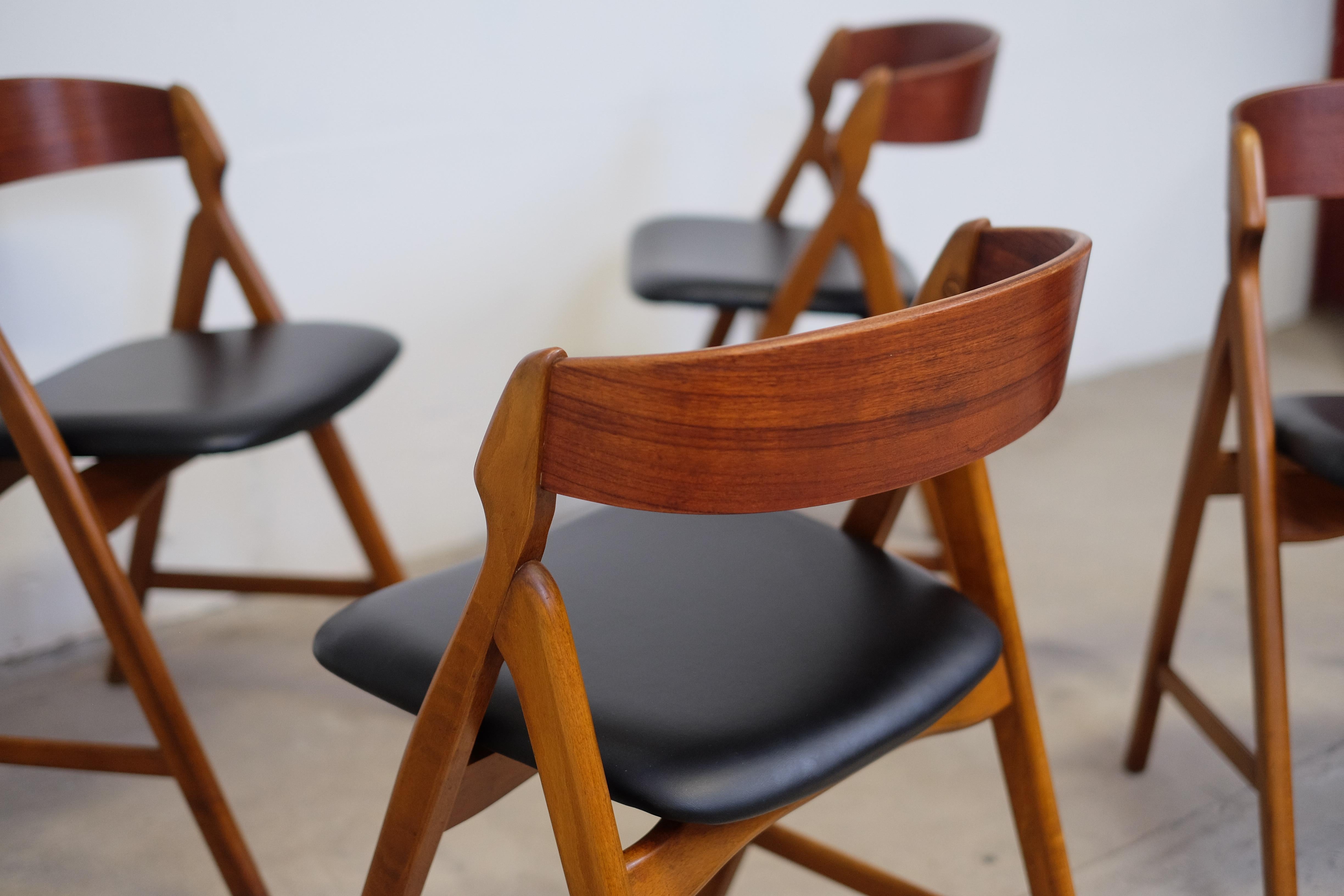 Mid-Century Modern Dining Chairs by Henning Kjaernulf Set of Four