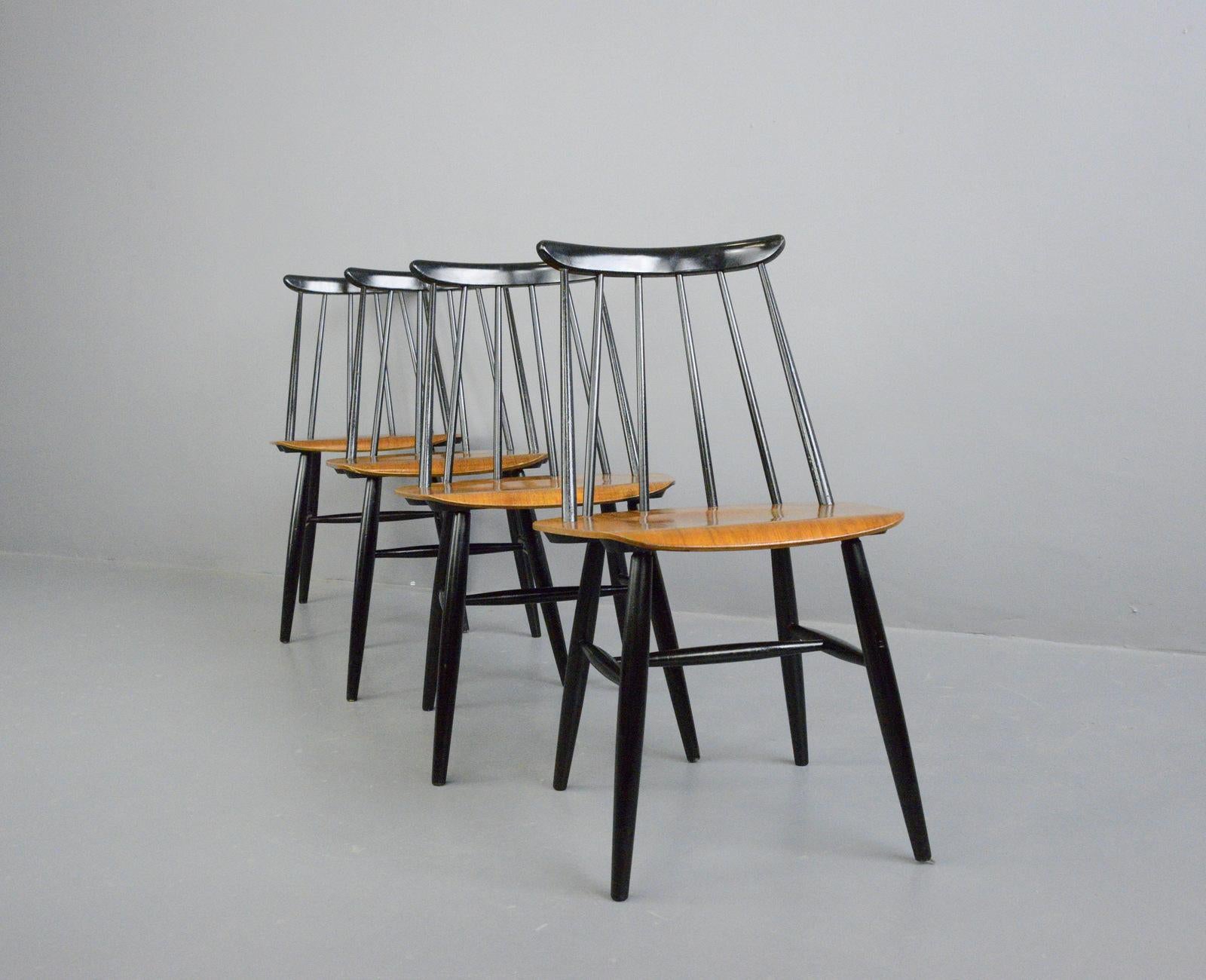 Dining Chairs by Ilmari Tapiovaara, Circa 1960s 3