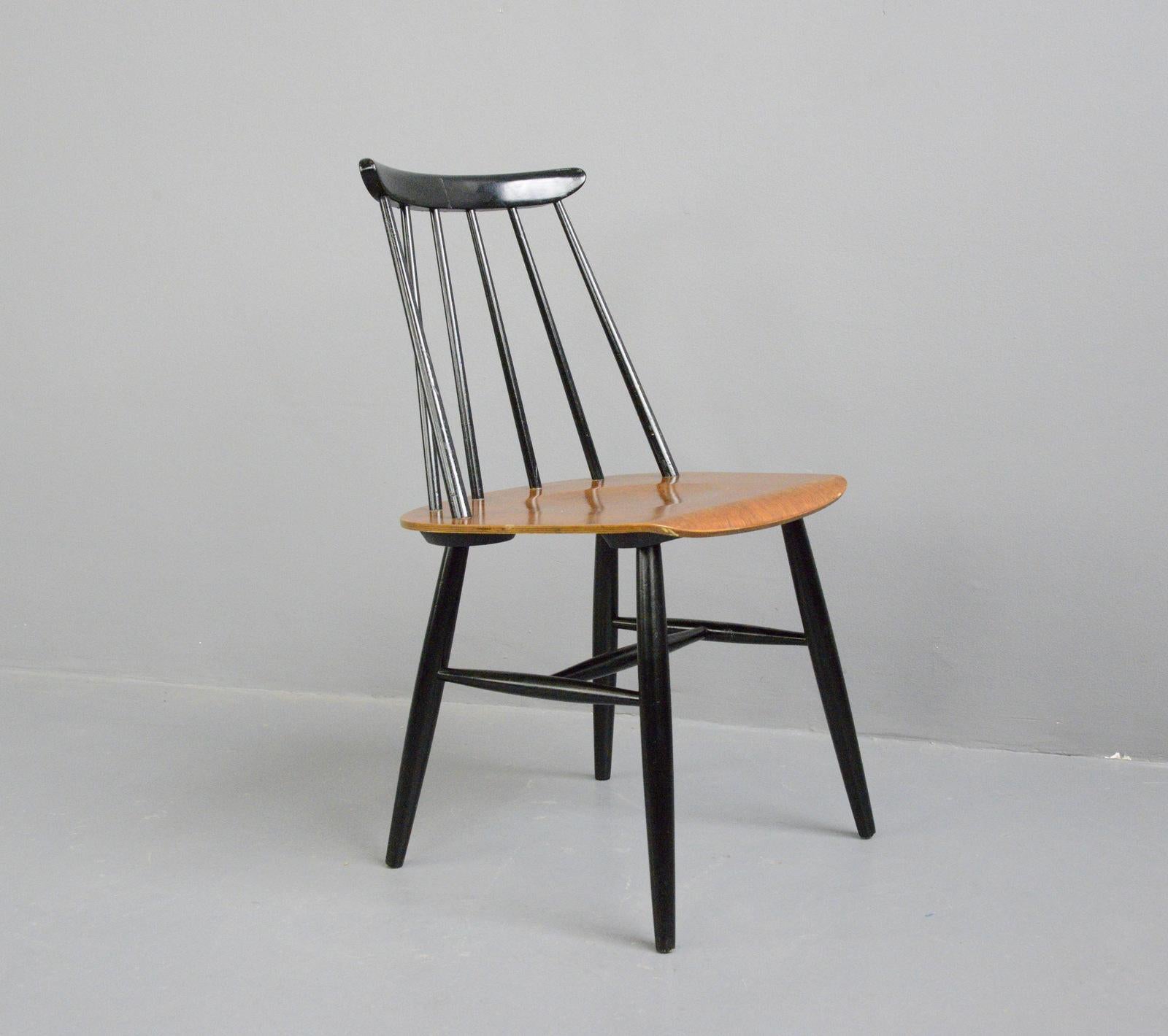 Dining Chairs by Ilmari Tapiovaara, Circa 1960s 6