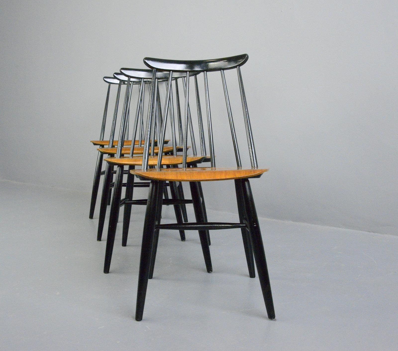 Dining Chairs by Ilmari Tapiovaara, Circa 1960s 1