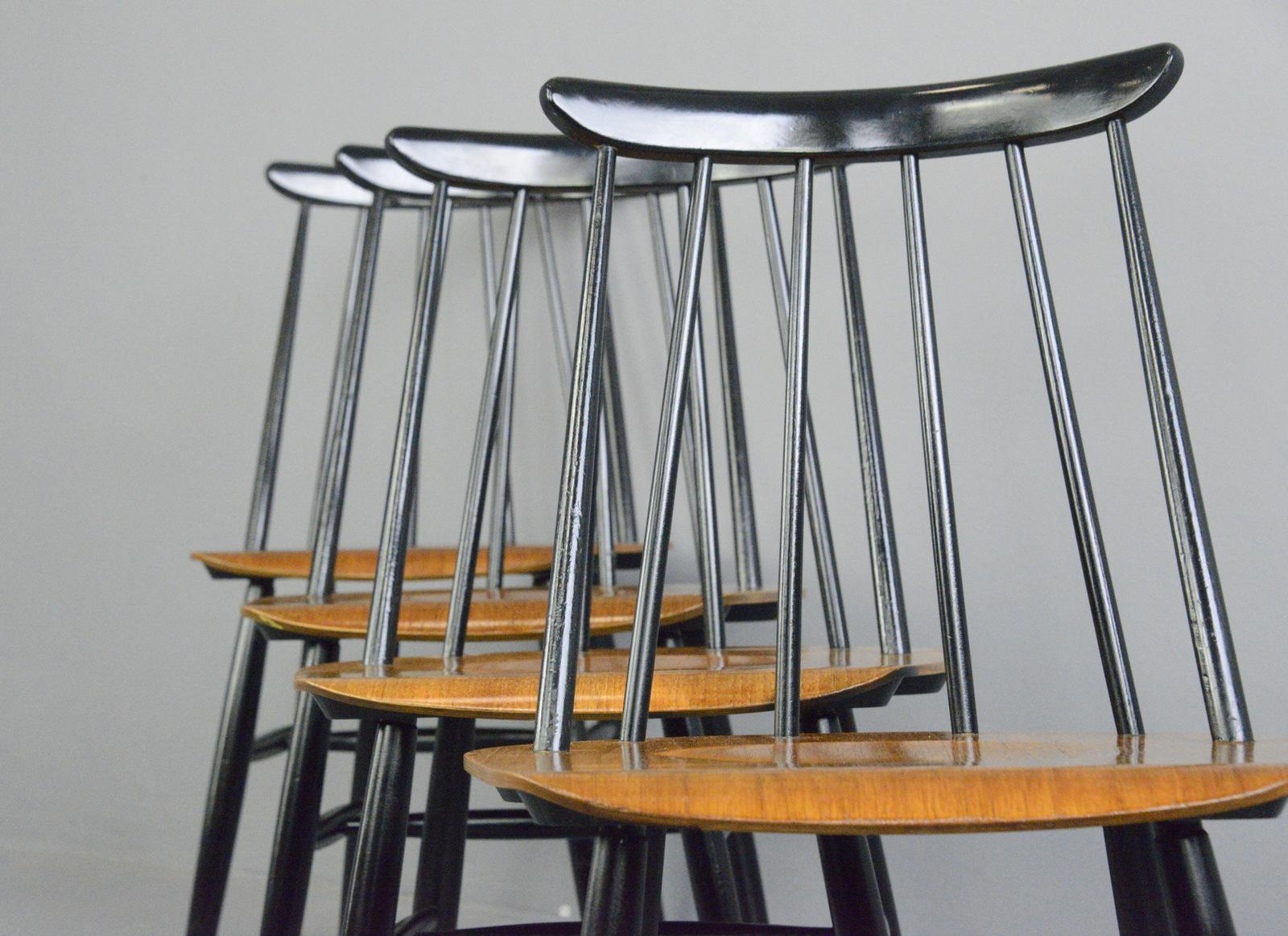 Dining Chairs by Ilmari Tapiovaara, Circa 1960s 2