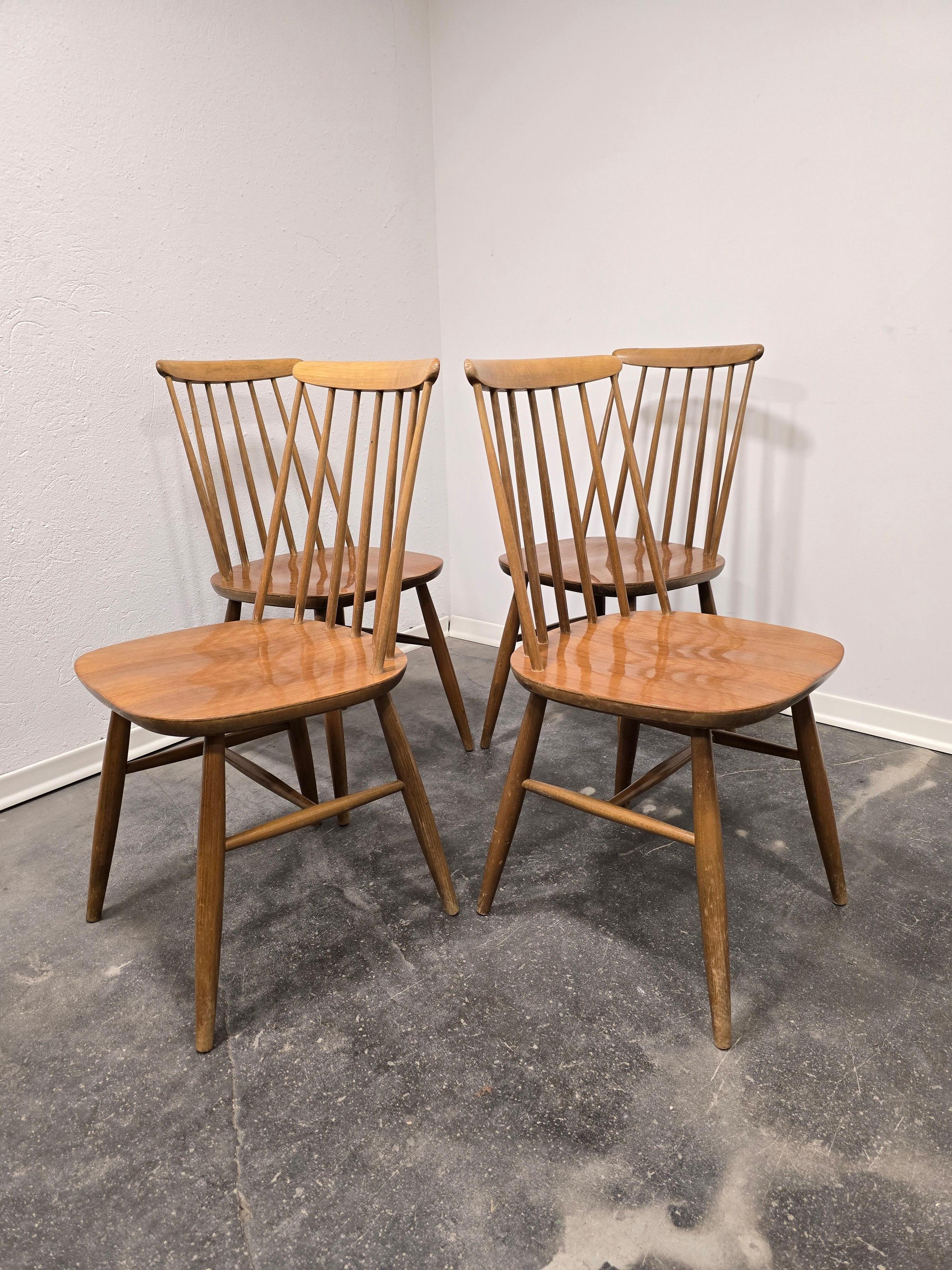 Dining chairs in wood colour 1970s by STOL KAMNIK.

Nice vintage set of four beautiful chairs.

Pictures talk of quality.