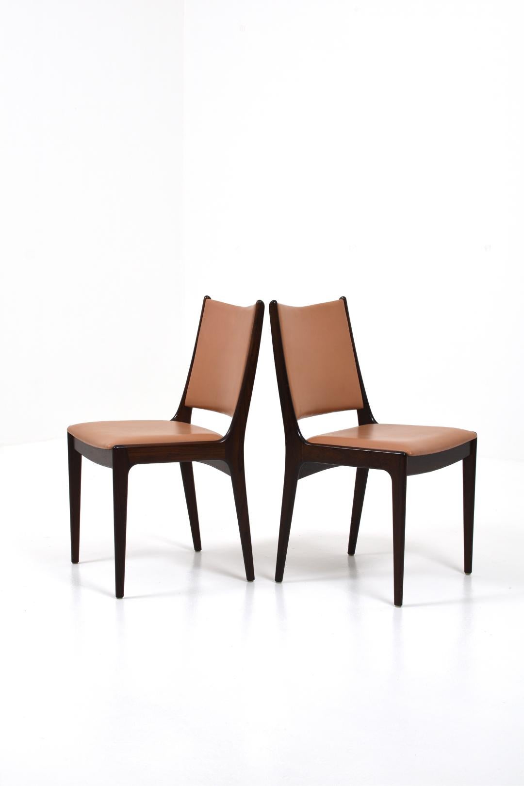 Dining Chairs by Johannes Andersen for Uldum Møbelfabrik 1960s In Good Condition In Göteborg, SE