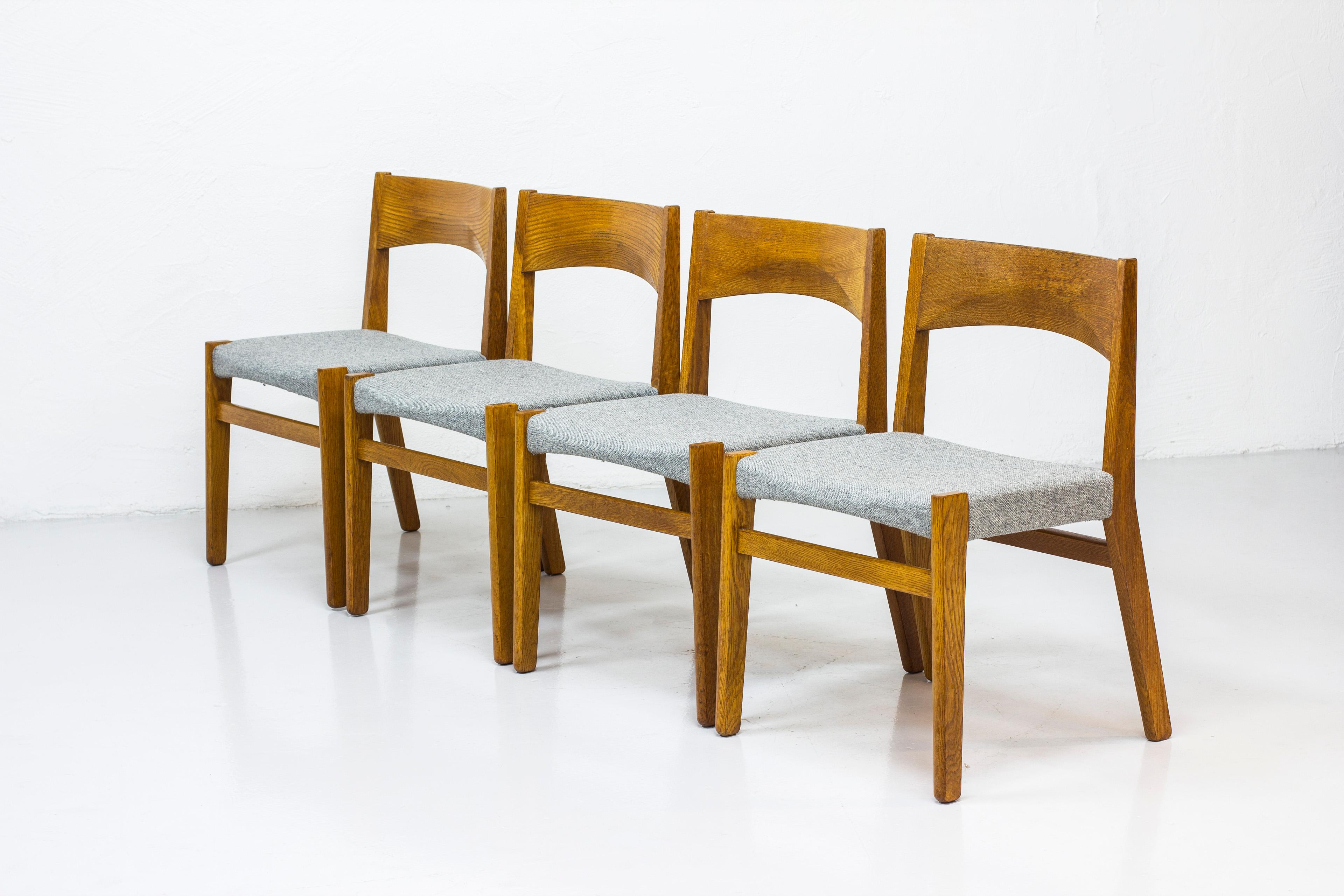Danish Dining chairs by John Vedel Rieper for Erhard Rasmussen, Denmark, circa 1957 For Sale