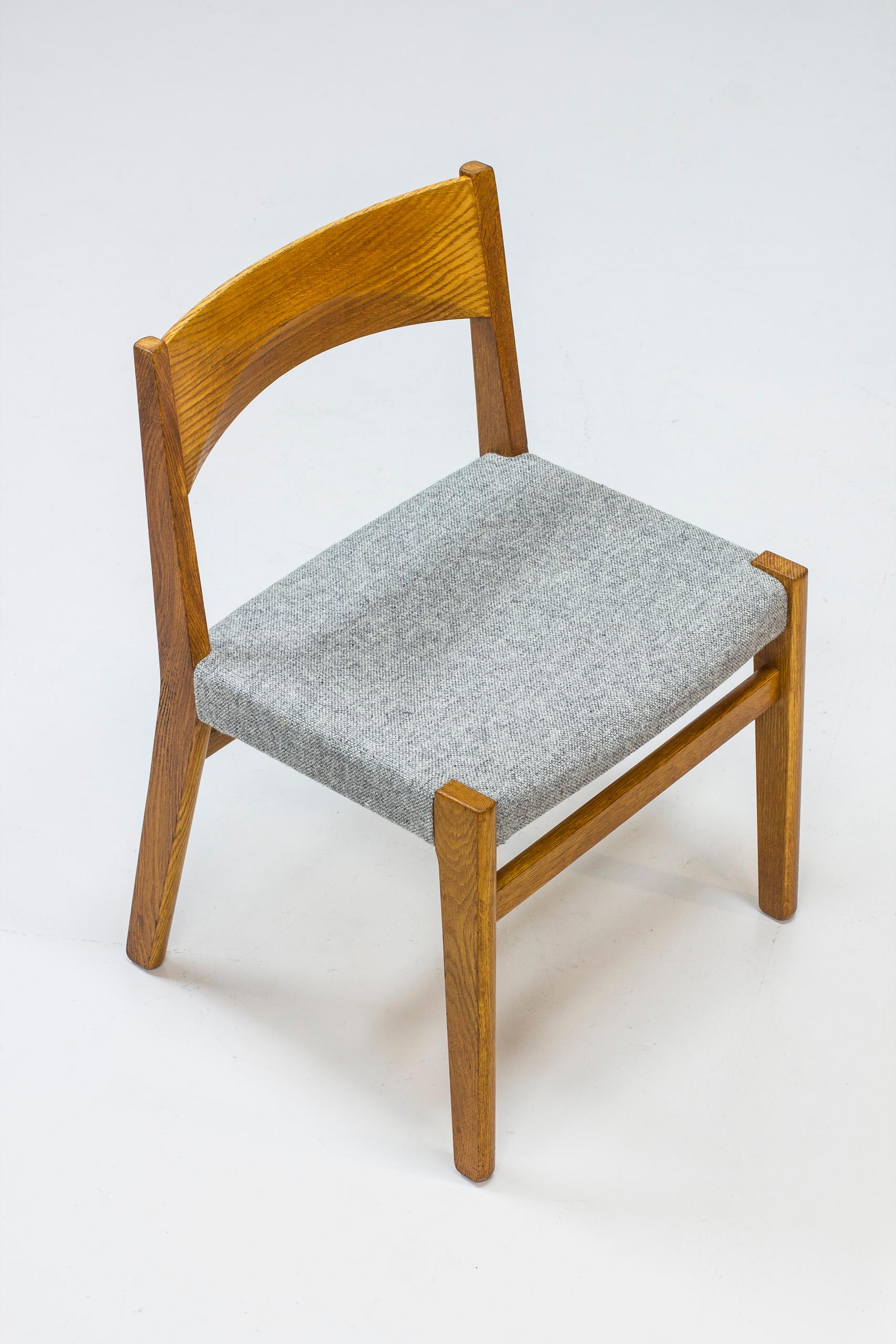 Wool Dining chairs by John Vedel Rieper for Erhard Rasmussen, Denmark, circa 1957 For Sale