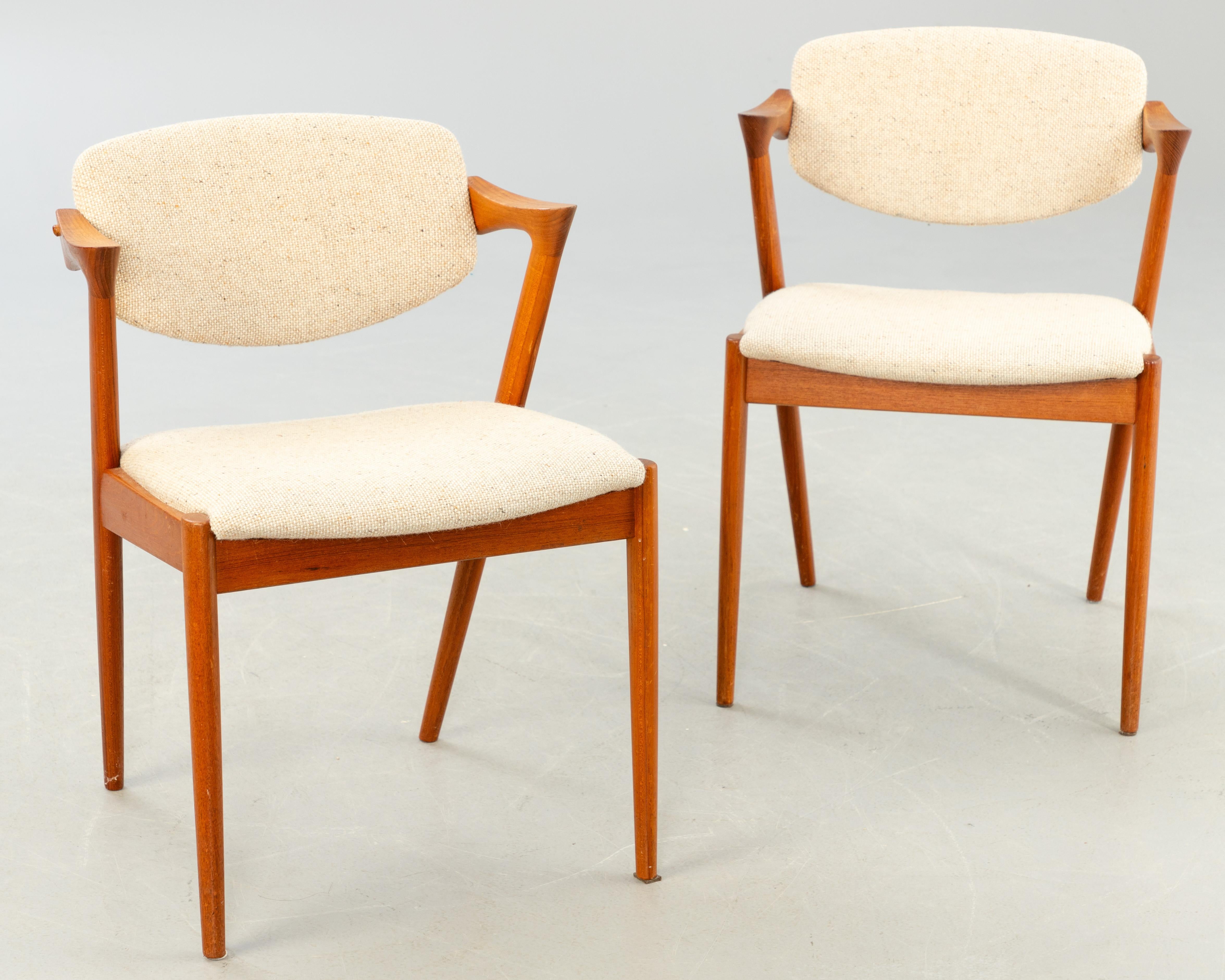 Dining Chairs by Kai Kristiansen Model 42 In Good Condition For Sale In Vienna, AT