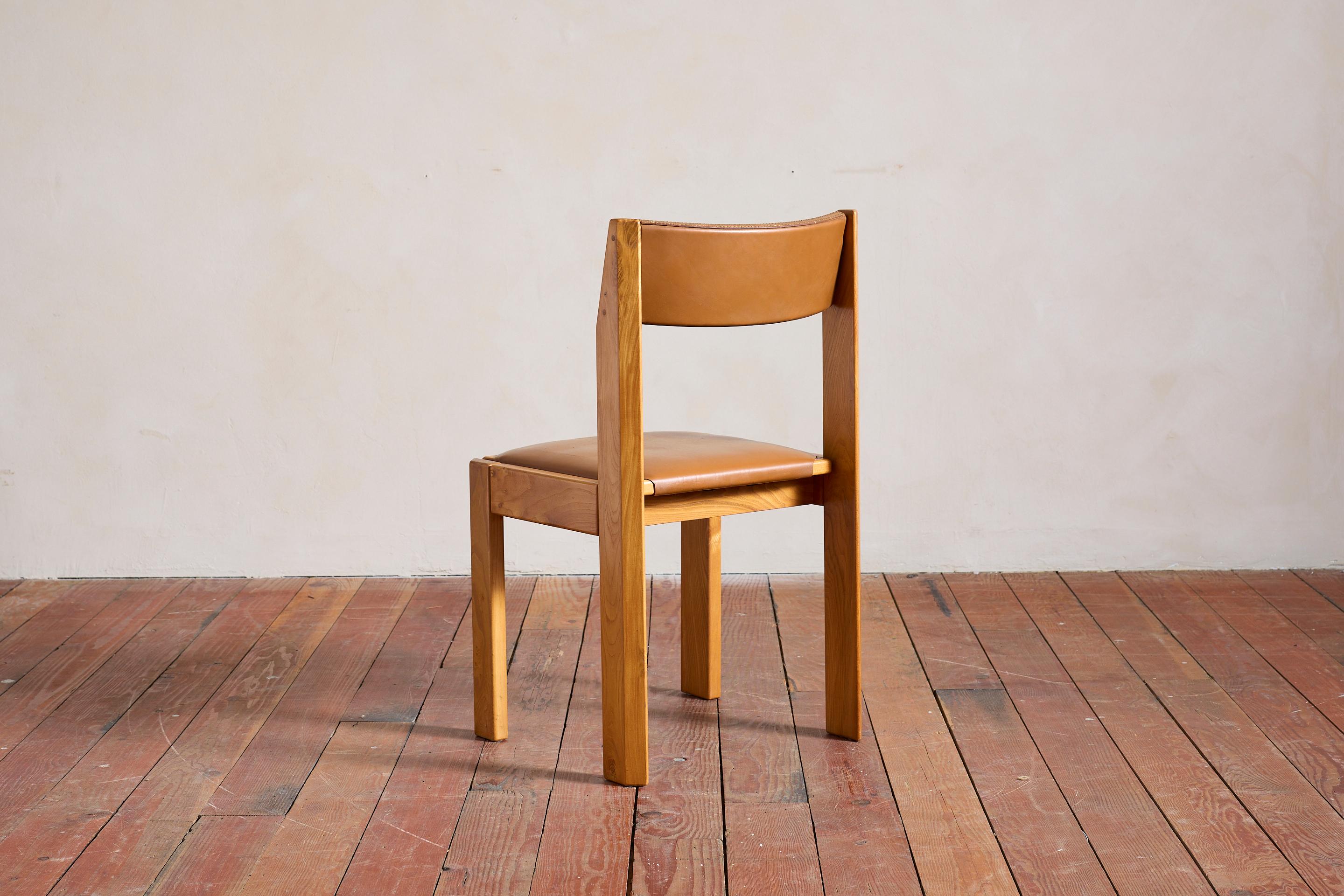 Cuir Chaises de salle à manger de Luigi Gorgoni pour Roche Bobois en vente