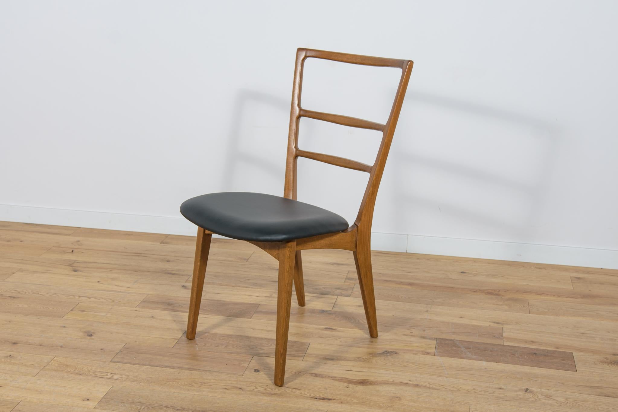 Dining Chairs by Mariana Grabiński for Swarzędz Factory, 1960s, Set of 4 For Sale 1