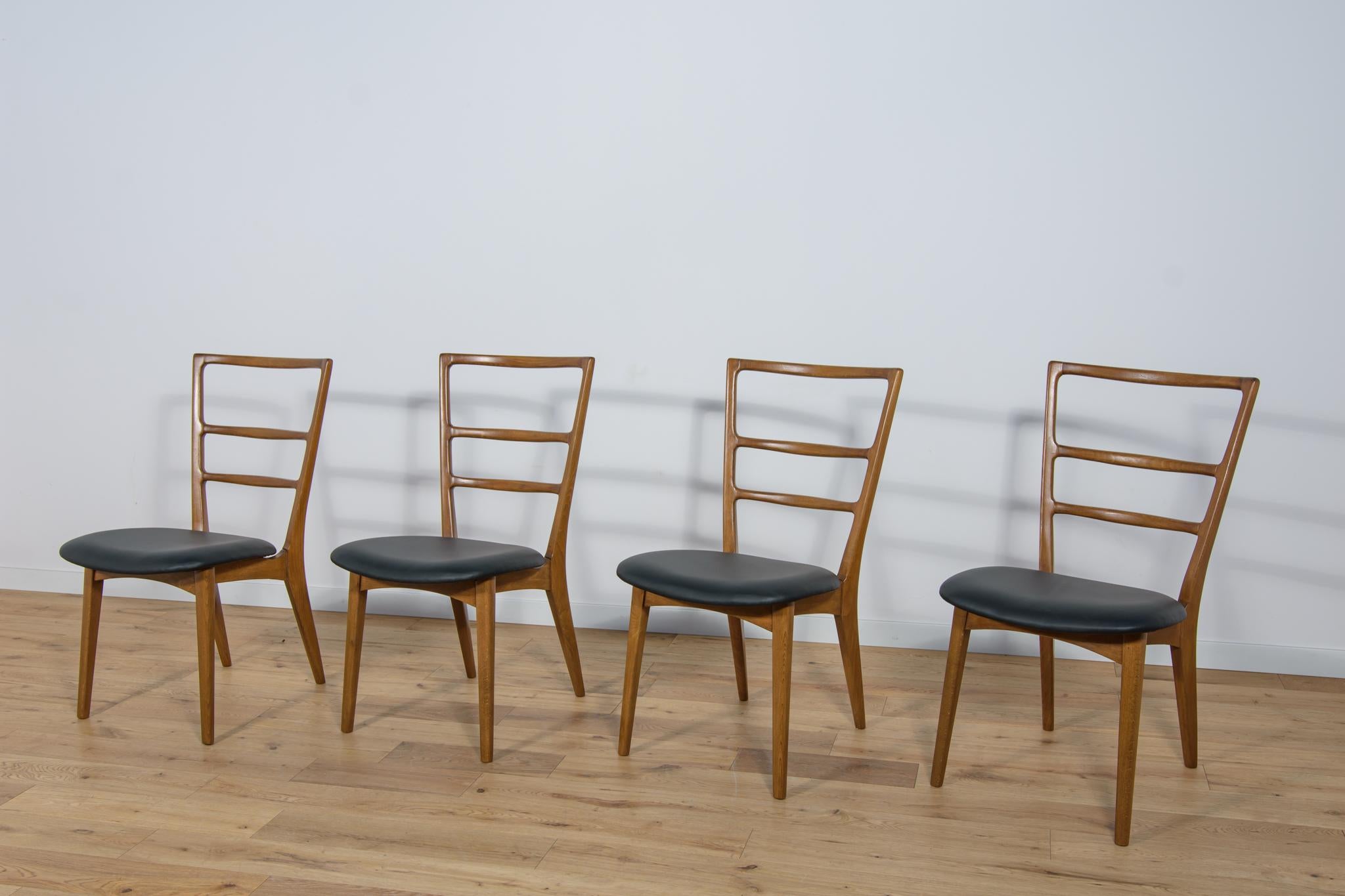 Mid-Century Modern Dining Chairs by Mariana Grabiński for Swarzędz Factory, 1960s, Set of 4 For Sale