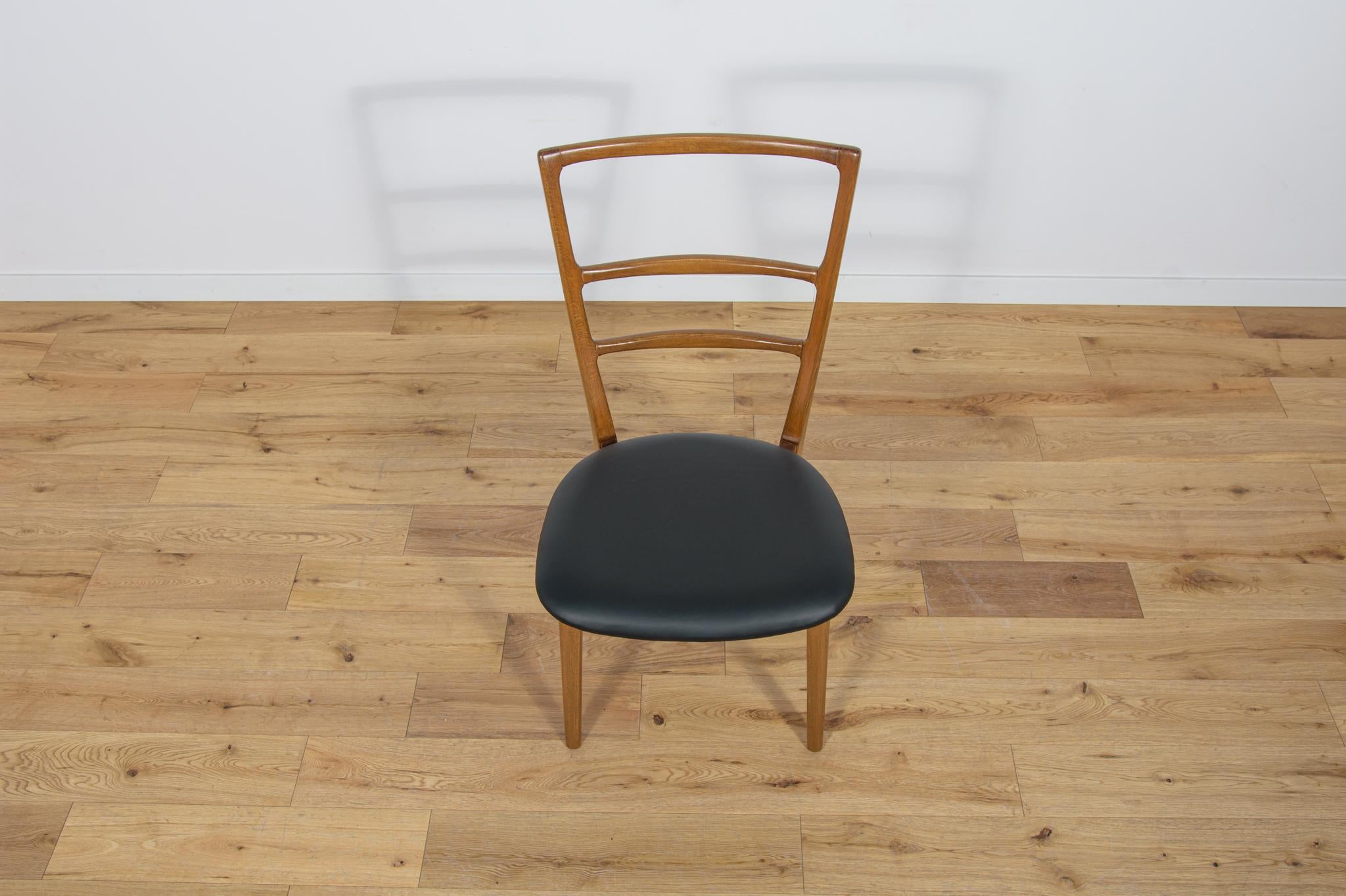 Leather Dining Chairs by Mariana Grabiński for Swarzędz Factory, 1960s, Set of 4 For Sale