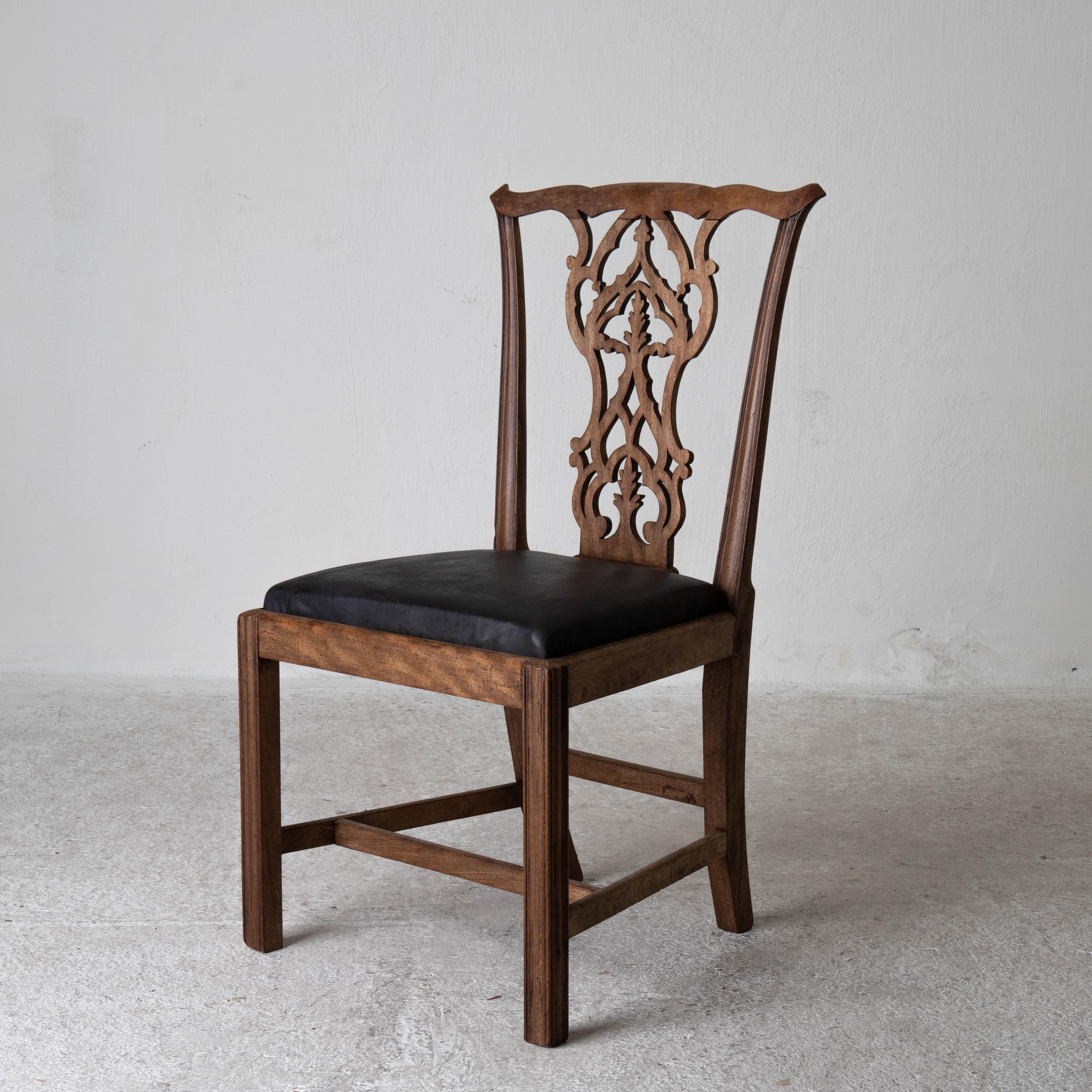 Inglese Sedie da pranzo inglesi Set di 6 sedie assemblate Chippendale Inghilterra in vendita