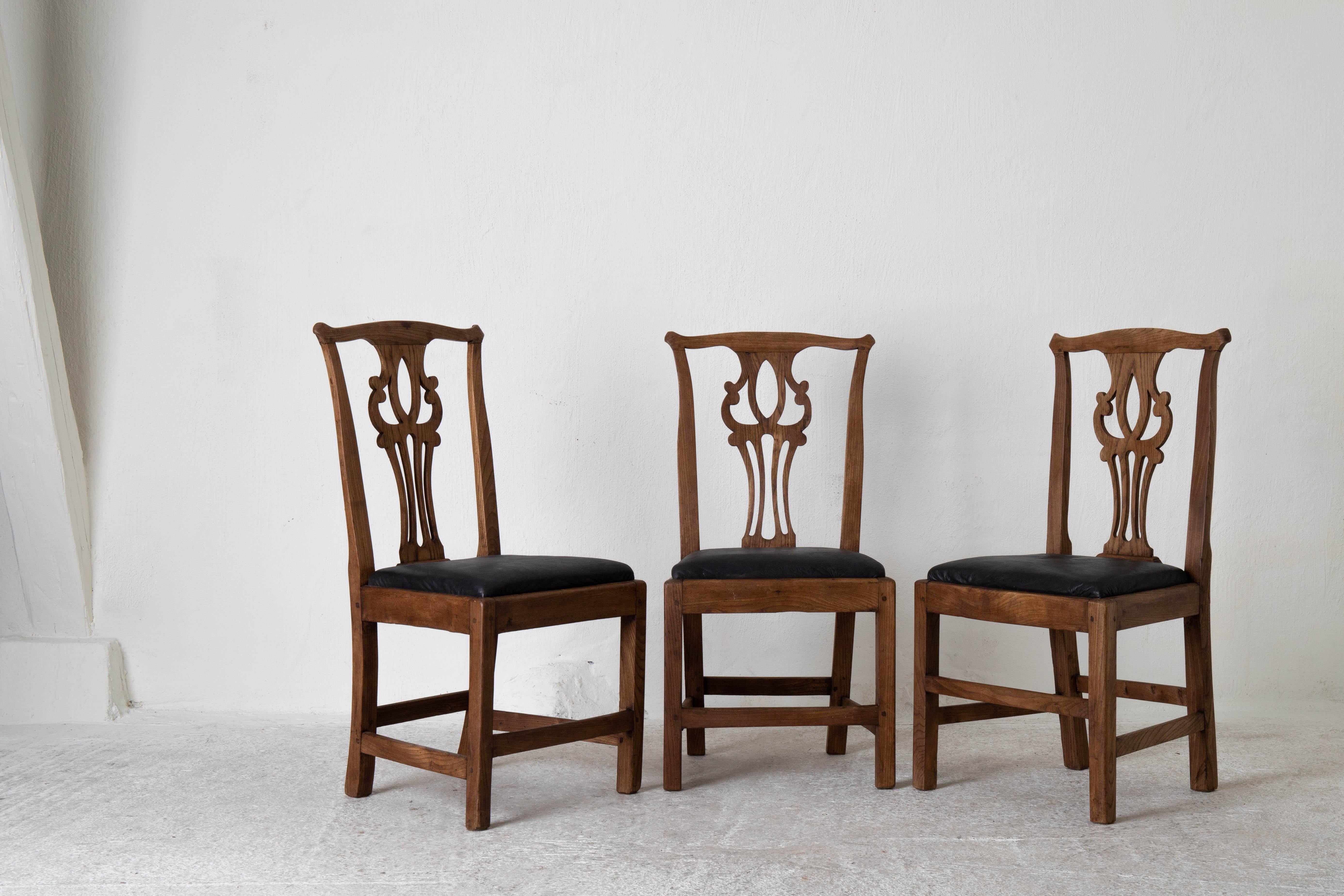 Dining Chairs English Set of 6 Assembled Chippendale England For Sale 1